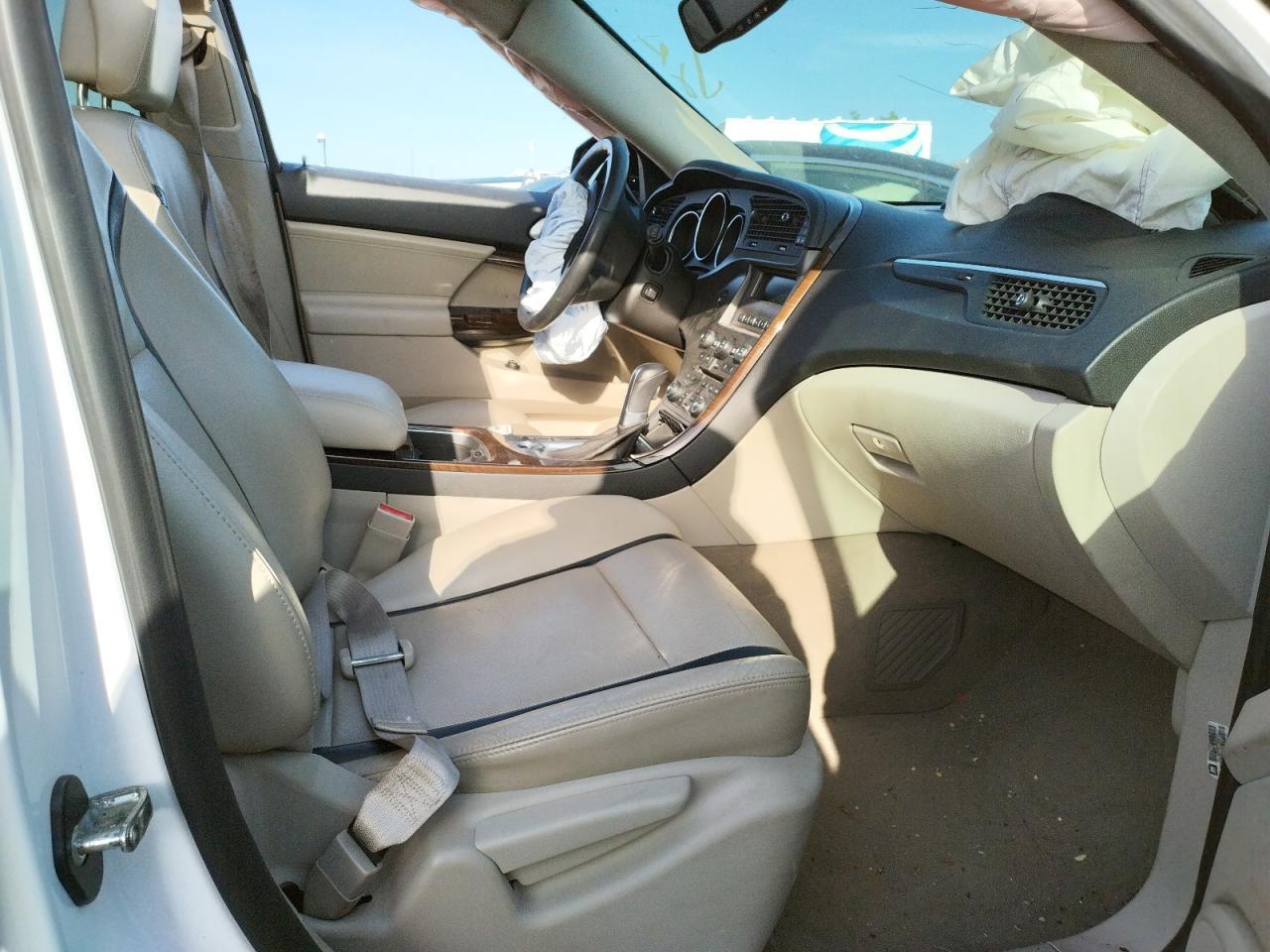 Photo 5 from auction – 2011 SAAB 9-4X with VIN 3G0FNREY6BS800311