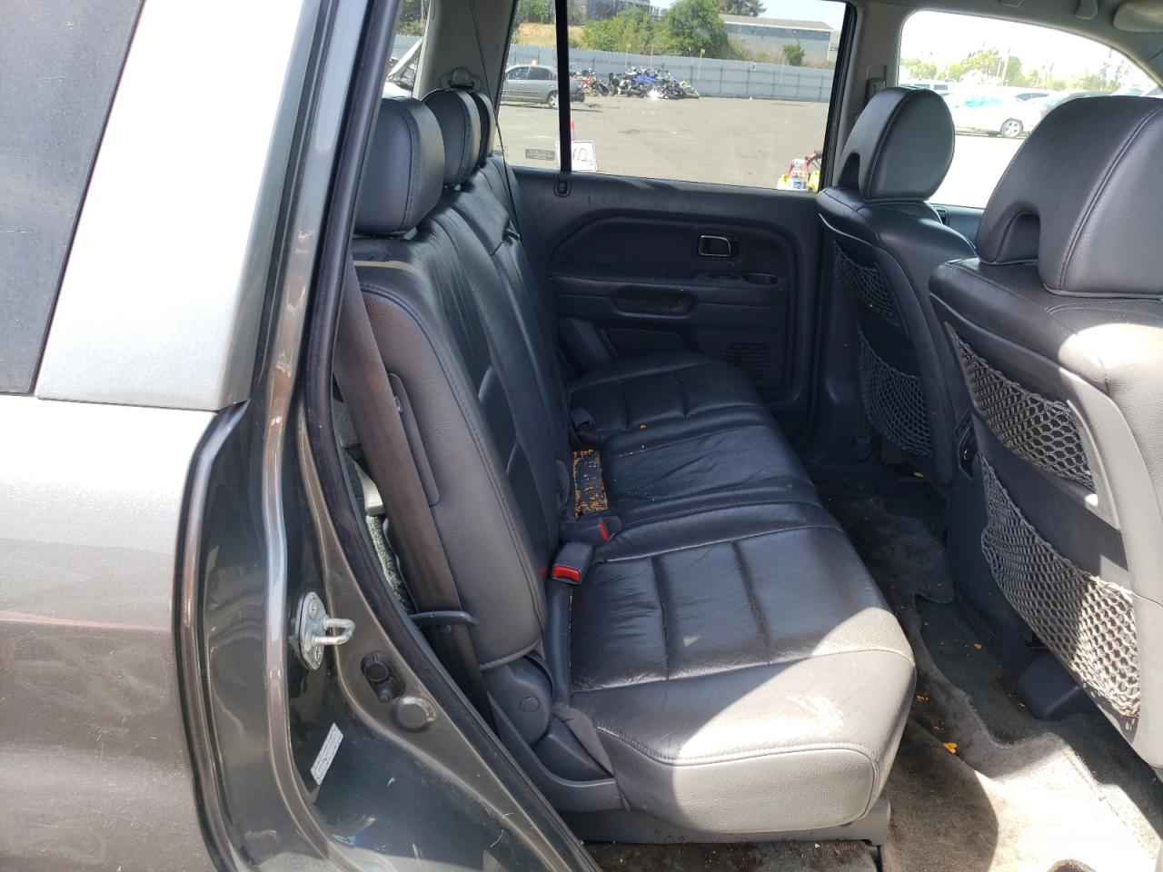 Photo 6 from auction – 2007 HONDA PILOT EXL with VIN 2HKYF18567H516013