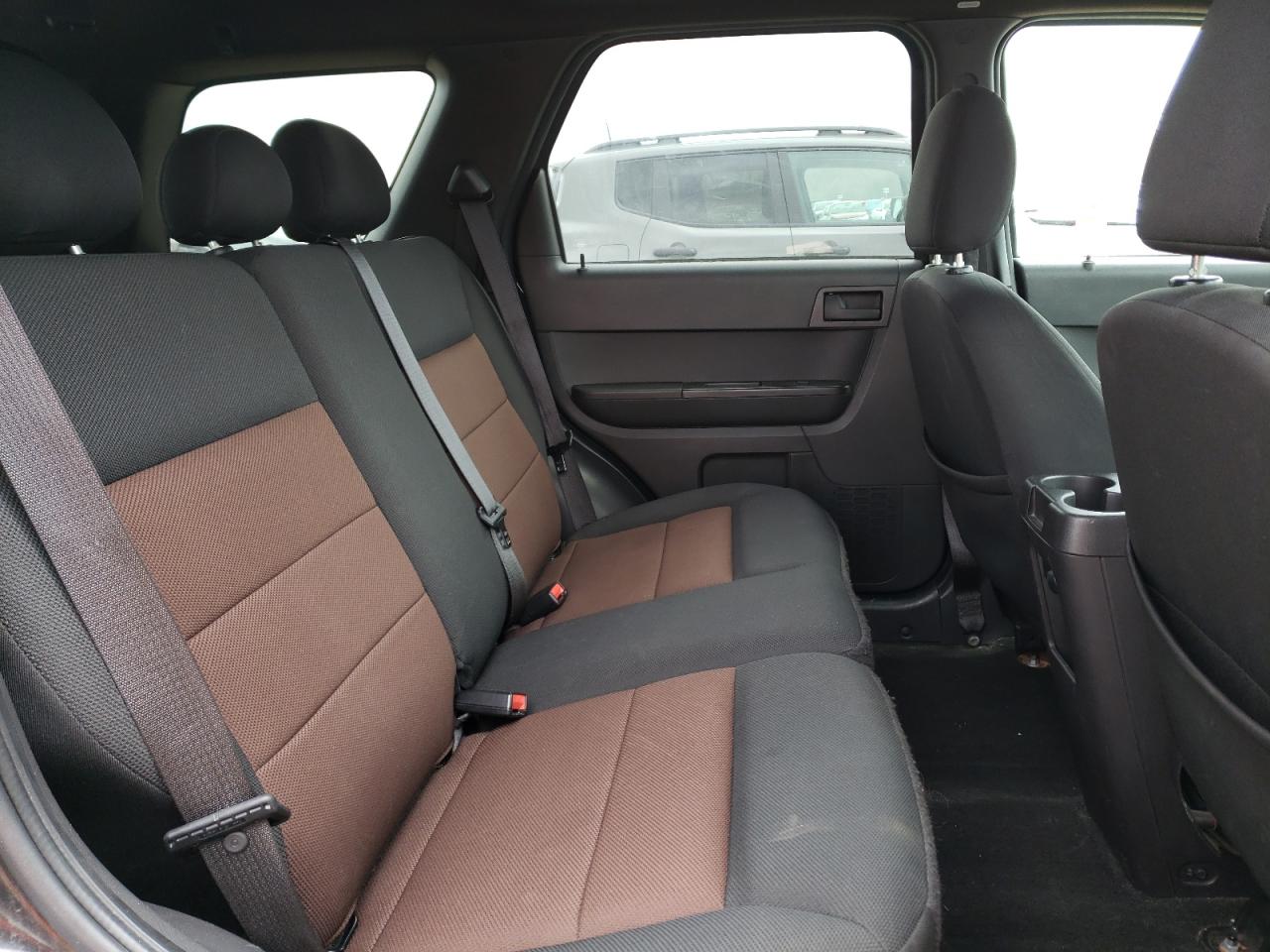 Photo 6 from auction – 2008 FORD ESCAPE XLT with VIN 1FMCU03198KA38196