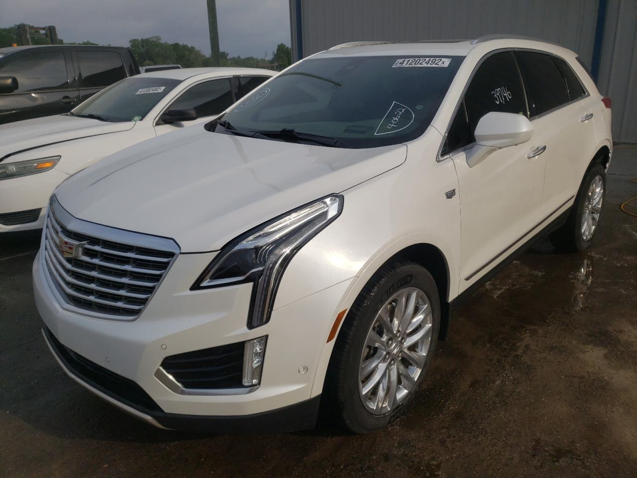Photo 2 from auction – 2017 CADILLAC XT5 PLATIN with VIN 1GYKNFRS3HZ239674