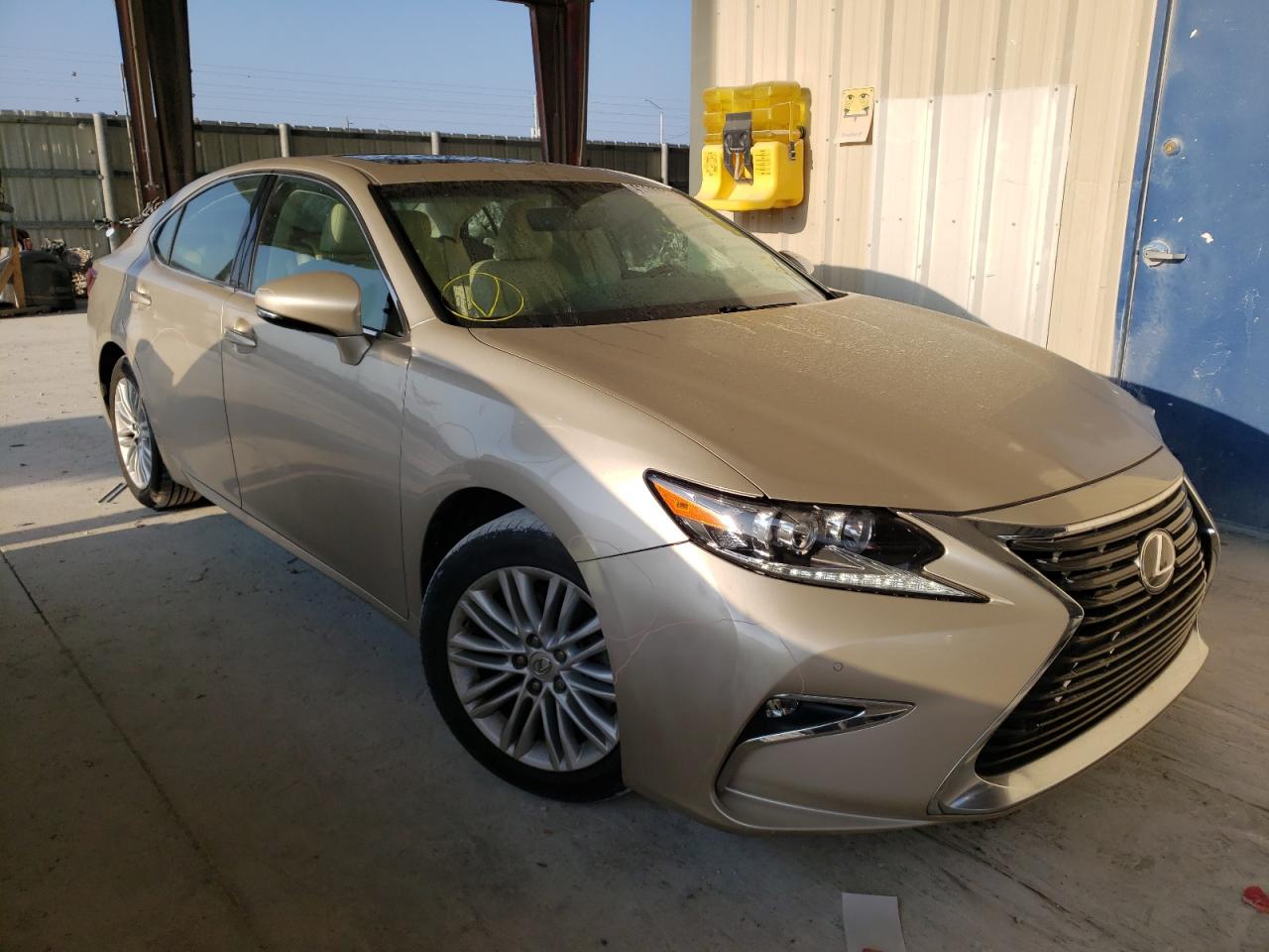 Photo 1 from auction – 2016 LEXUS ES 350 with VIN 58ABK1GG9GU005815