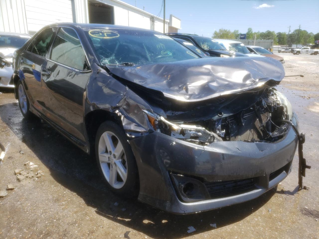 TOYOTA CAMRY L 2013 with VIN 4T1BF1FK1DU704563 - Photo from auction