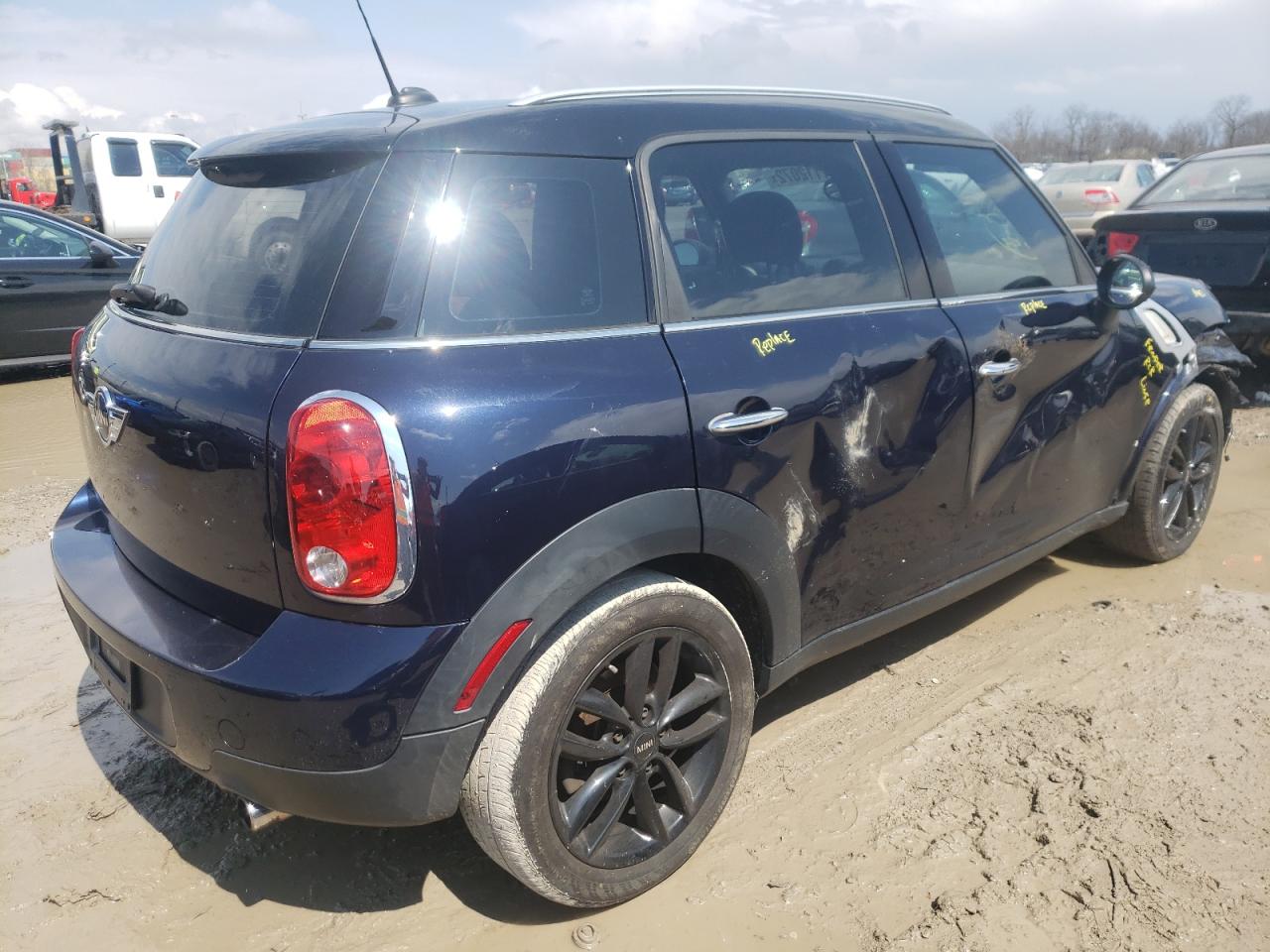 Photo 4 from auction – 2011 MINI COOPER COU with VIN WMWZB3C5XBWM01367