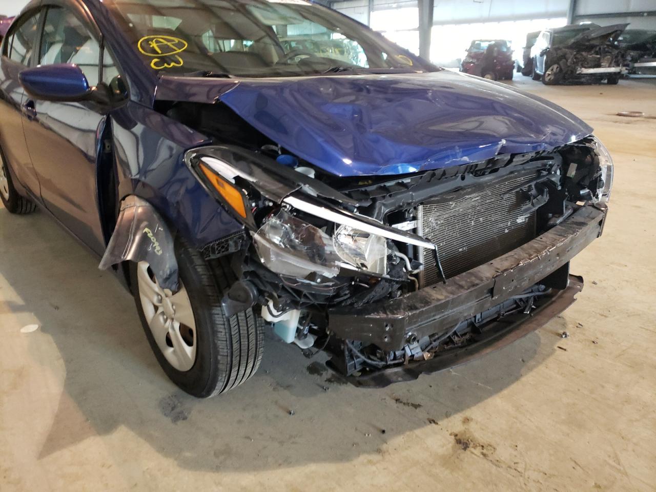 Photo 9 from auction – 2017 KIA FORTE LX with VIN 3KPFK4A72HE111692