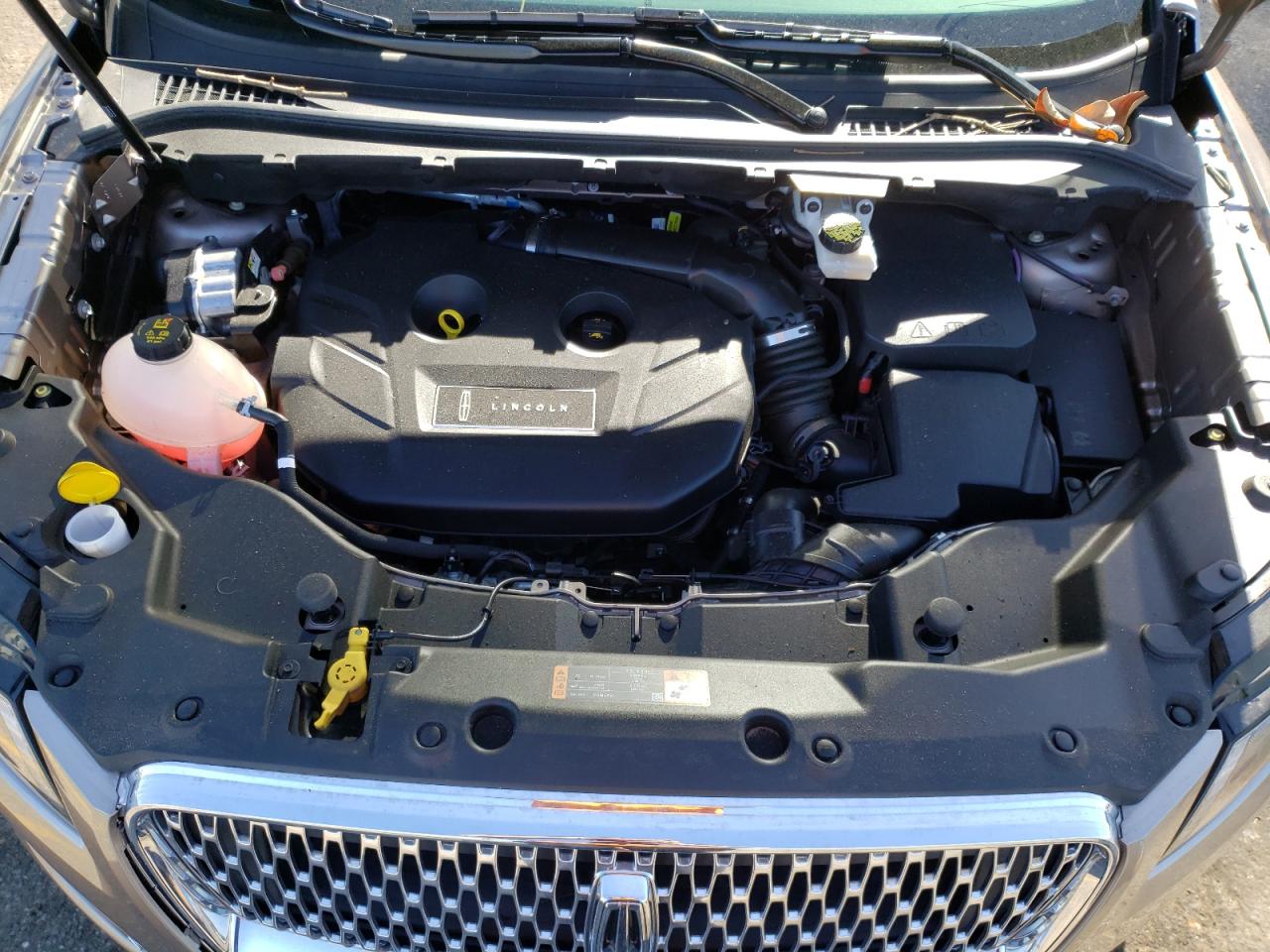 Photo 7 from auction – 2019 LINCOLN MKC SELECT with VIN 5LMCJ2C90KUL29446