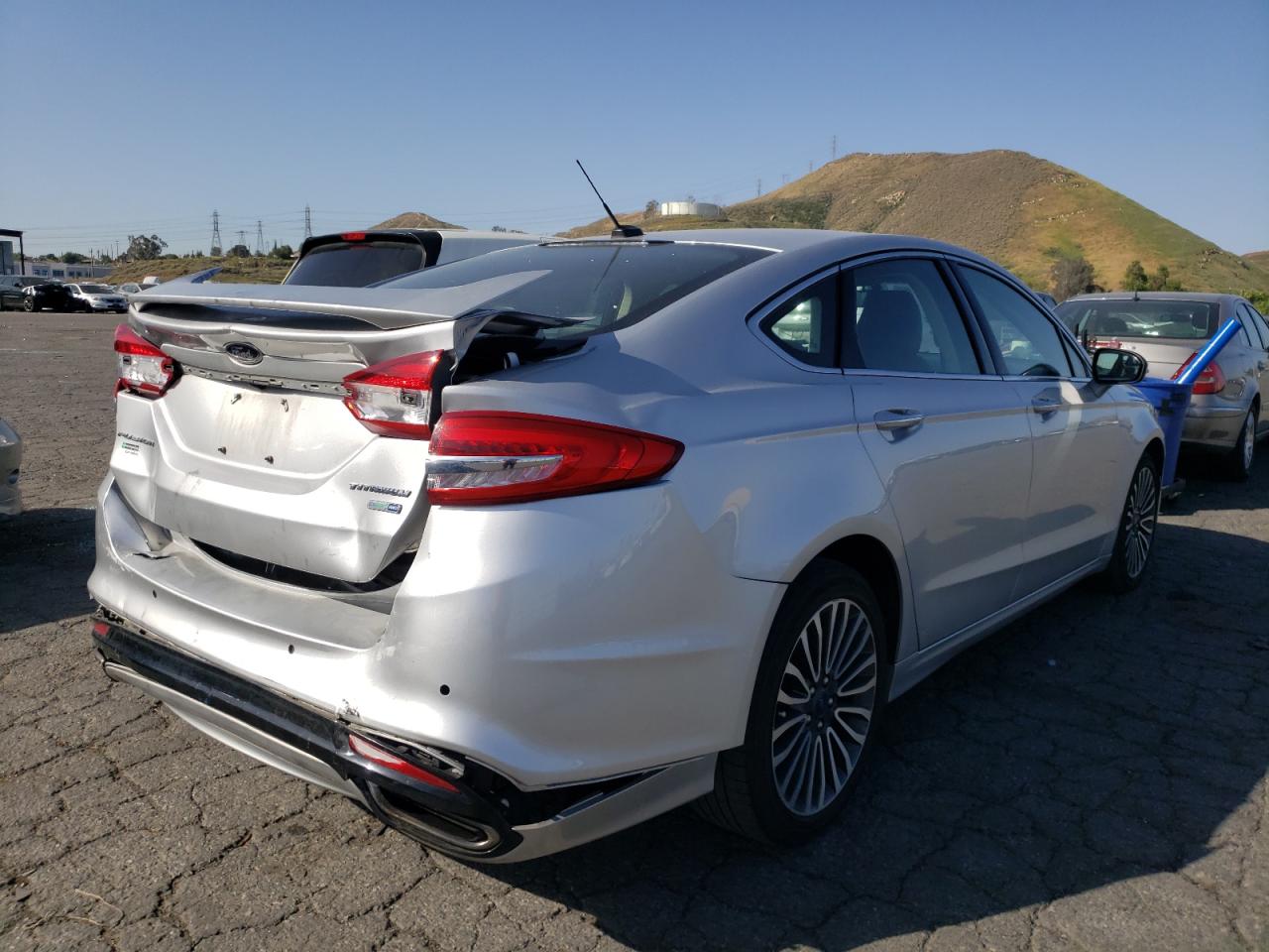 Photo 4 from auction – 2018 FORD FUSION TIT with VIN 3FA6P0D98JR137340