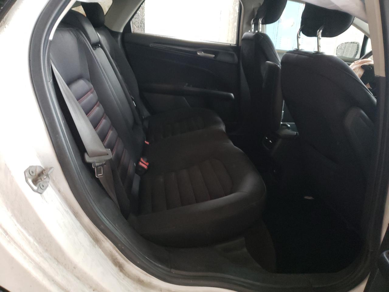 Photo 6 from auction – 2015 FORD FUSION SE with VIN 3FA6P0H72FR101112