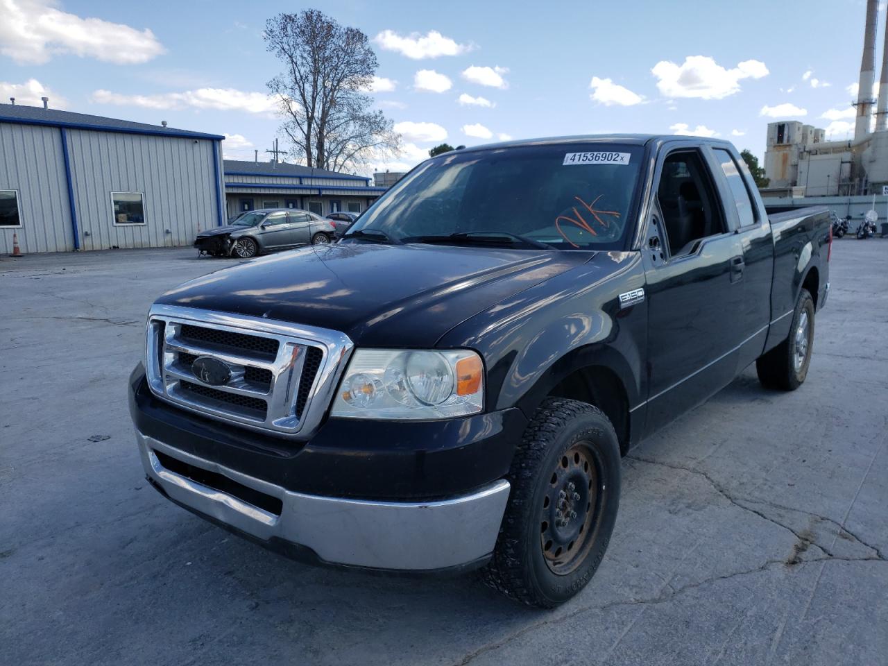 Photo 2 from auction – 2007 FORD F150 with VIN 1FTRX12W37KD09728