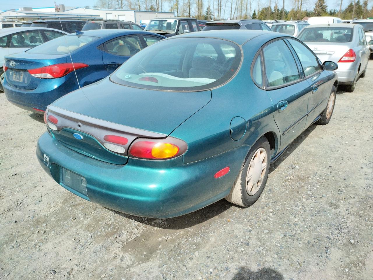 Photo 4 from auction – 1996 FORD TAURUS G with VIN 1FALP51U2TG295126