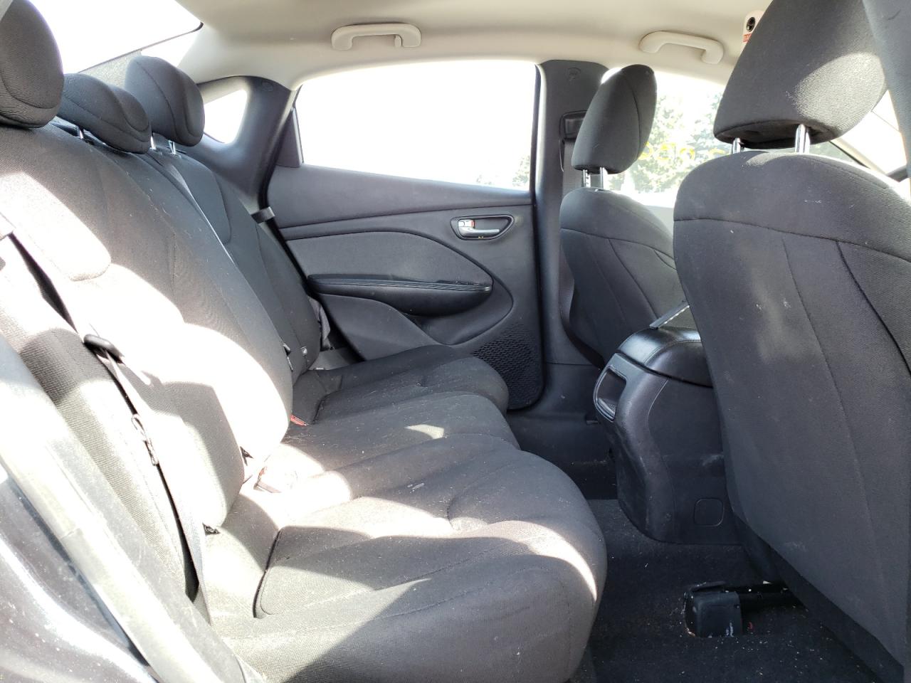 Photo 6 from auction – 2013 DODGE DART SE with VIN 1C3CDFAA8DD319936