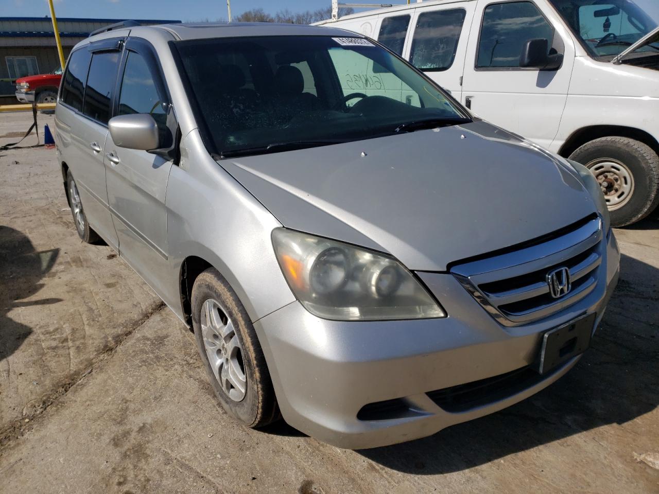 HONDA ODYSSEY EX 2005 with VIN 5FNRL38745B043606 - Photo from auction
