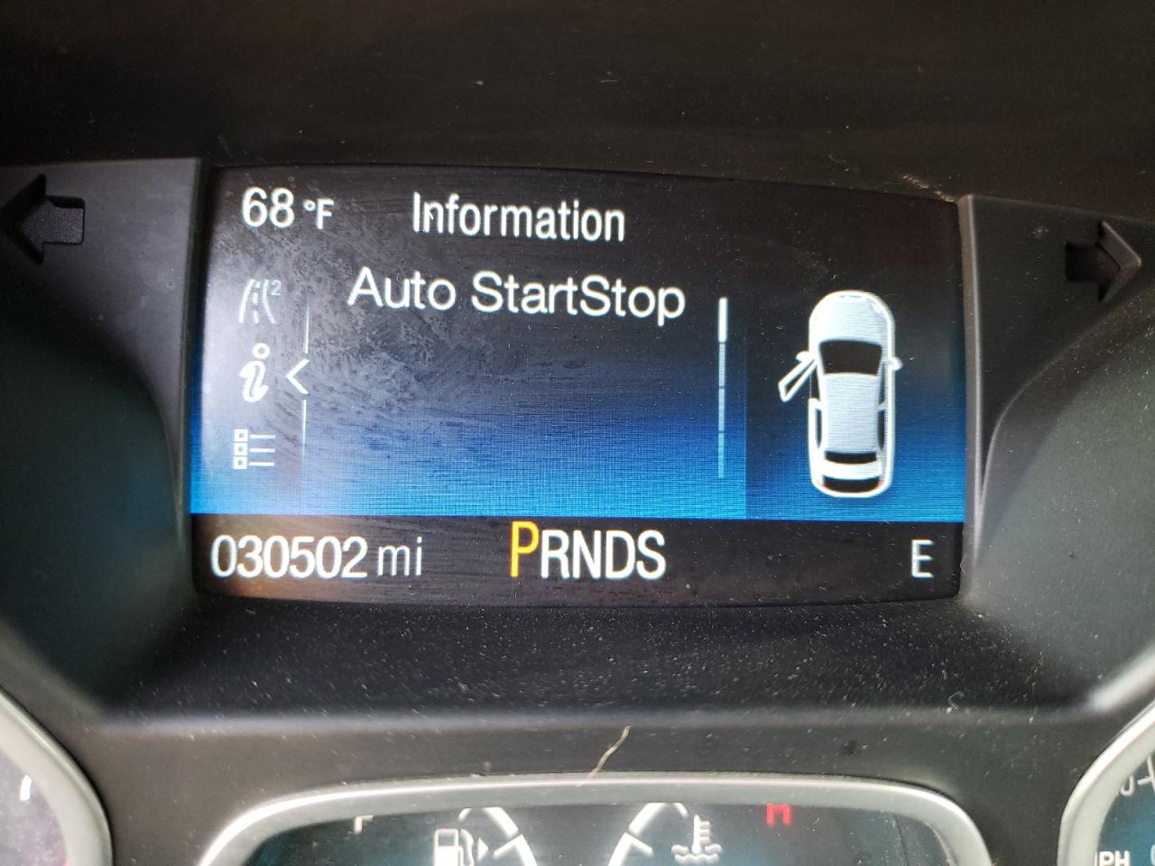Photo 8 from auction – 2018 FORD ESCAPE SE with VIN 1FMCU0GD0JUC94712