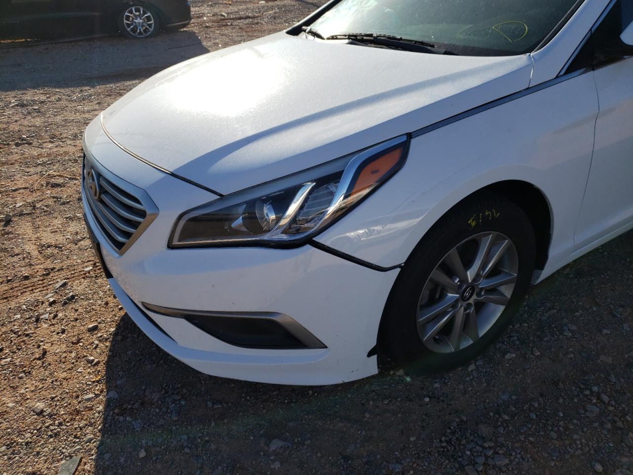 Photo 9 from auction – 2017 HYUNDAI SONATA SE with VIN 5NPE24AF4HH537365