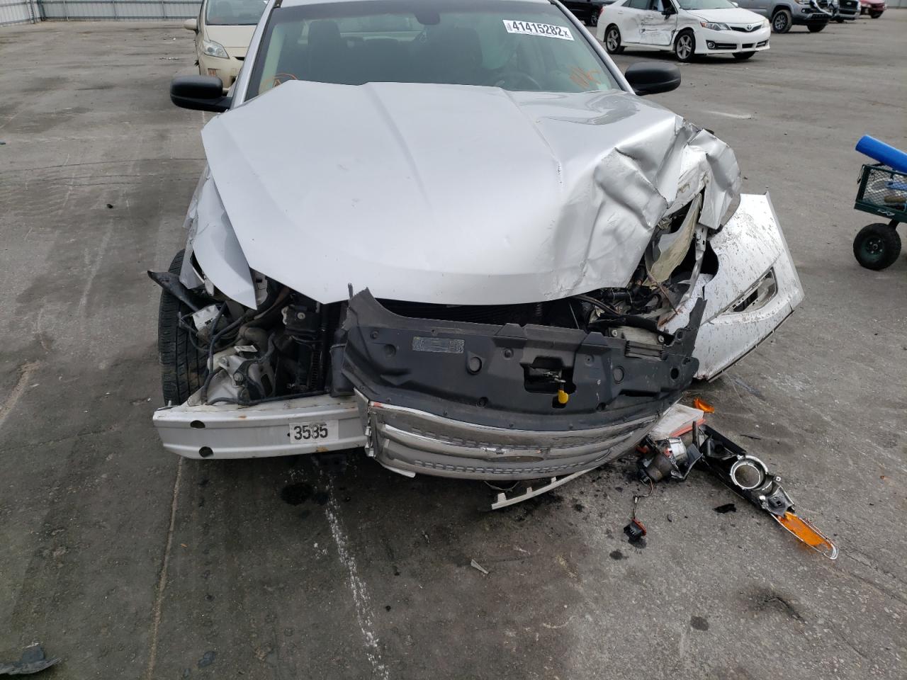 Photo 9 from auction – 2011 FORD TAURUS SE with VIN 1FAHP2DW5BG187390