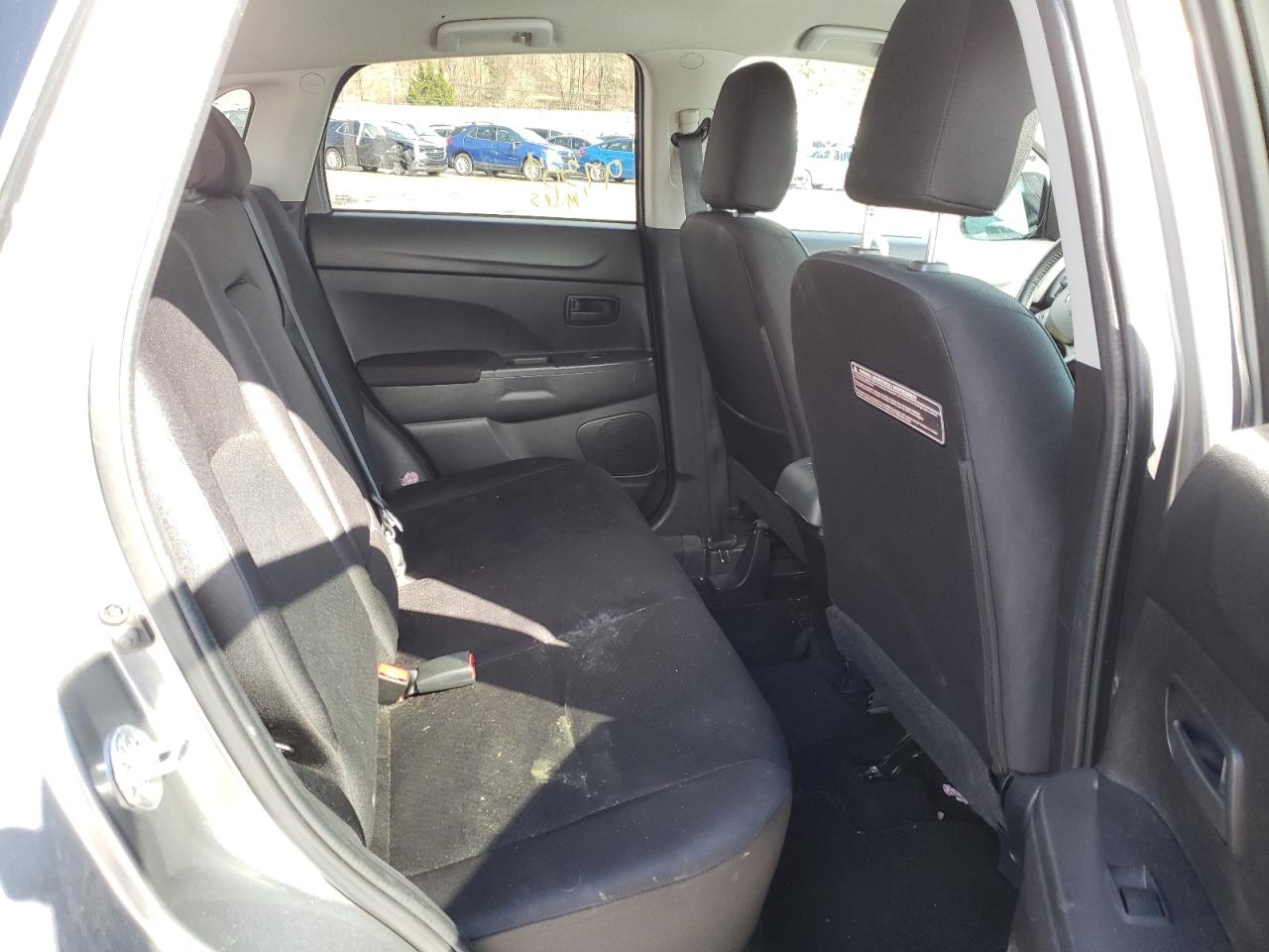 Photo 6 from auction – 2015 MITSUBISHI OUTLANDER with VIN 4A4AP3AW7FE028452
