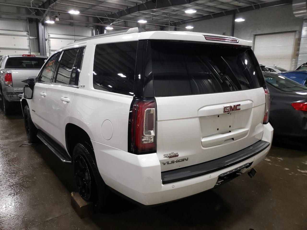 Photo 3 from auction – 2015 GMC YUKON SLE with VIN 1GKS2AKC1FR125498