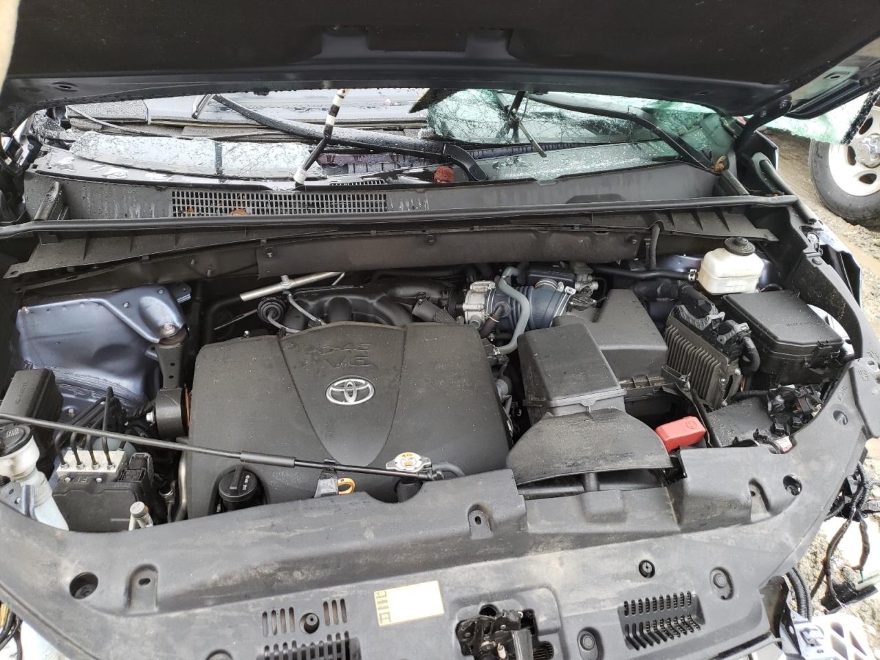 Photo 7 from auction – 2019 TOYOTA HIGHLANDER with VIN 5TDJZRFH8KS702899