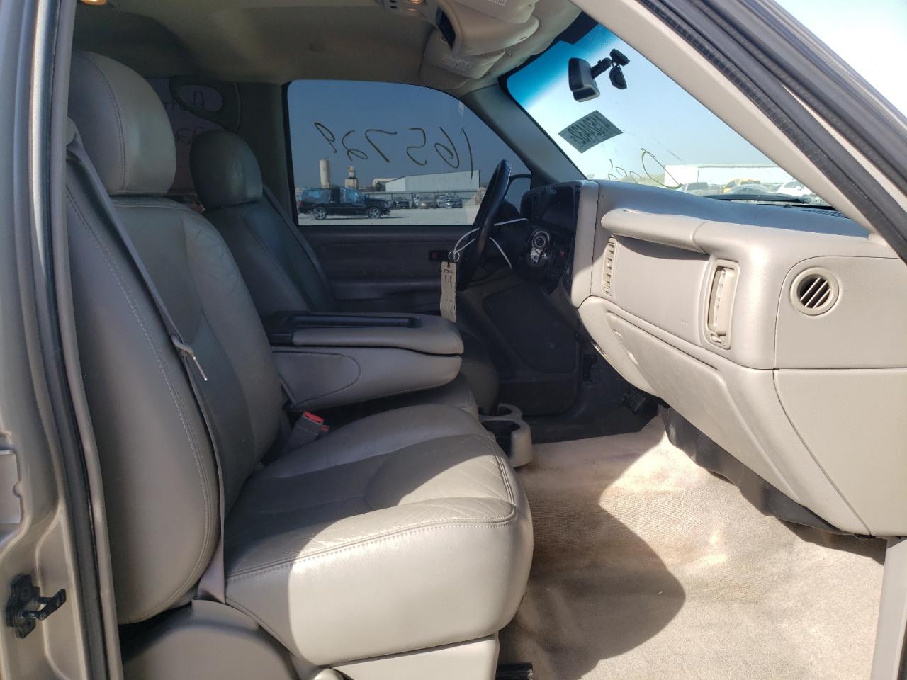 Zdjęcie 5 z aukcji – 2003 GMC SIERRA K25 z VIN 1GTHK23U03F201017