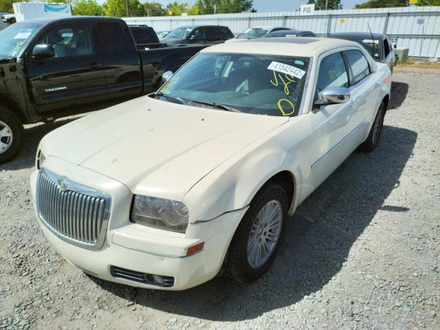 Photo 2 from auction – 2010 CHRYSLER 300 TOURIN with VIN 2C3CA5CVXAH306882
