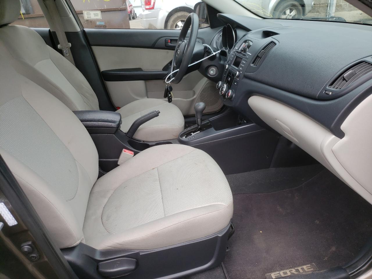 Photo 5 from auction – 2010 KIA FORTE EX with VIN KNAFU4A27A5221456