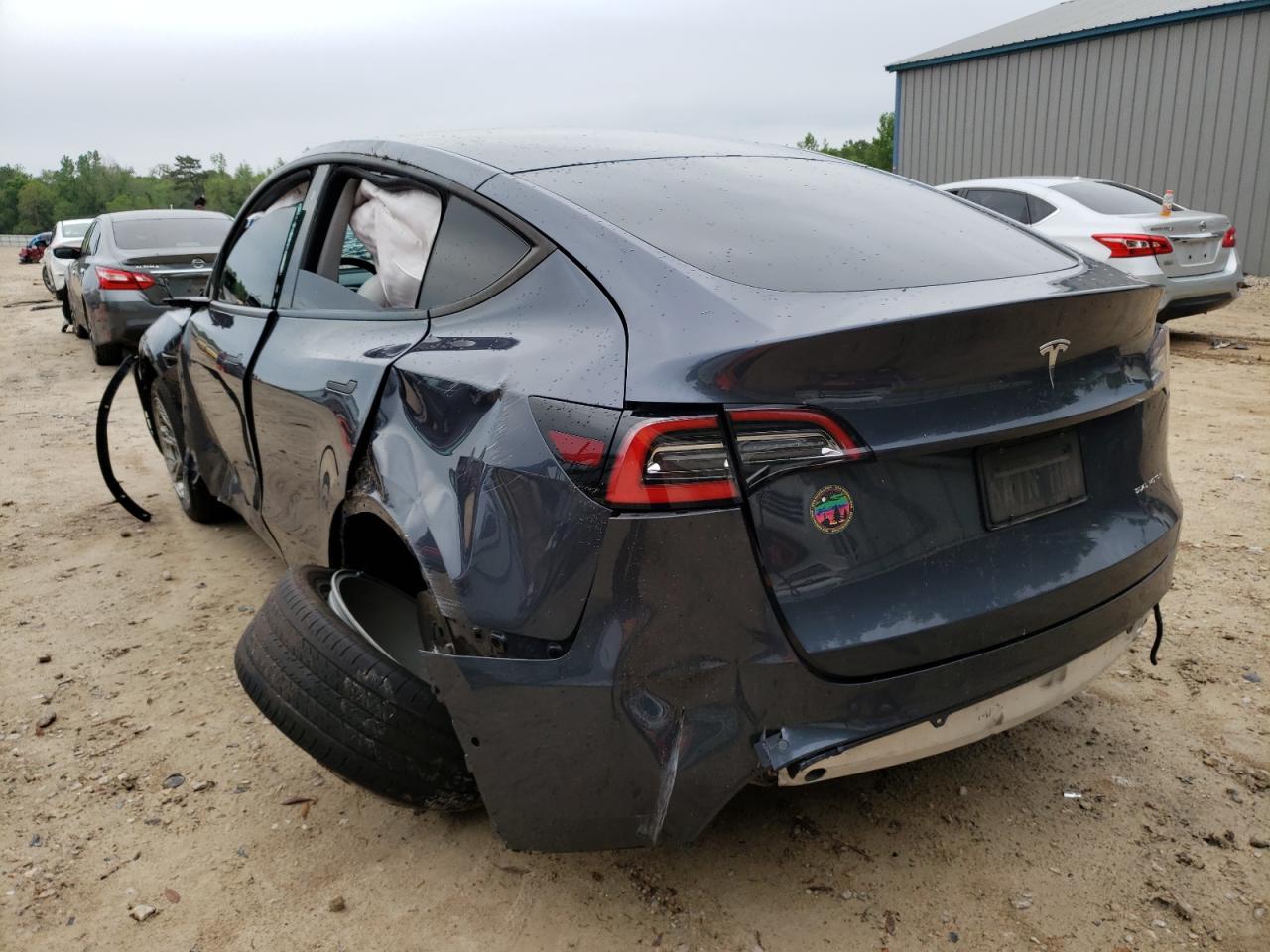 Photo 3 from auction – 2020 TESLA MODEL Y with VIN 5YJYGDEE5LF036668