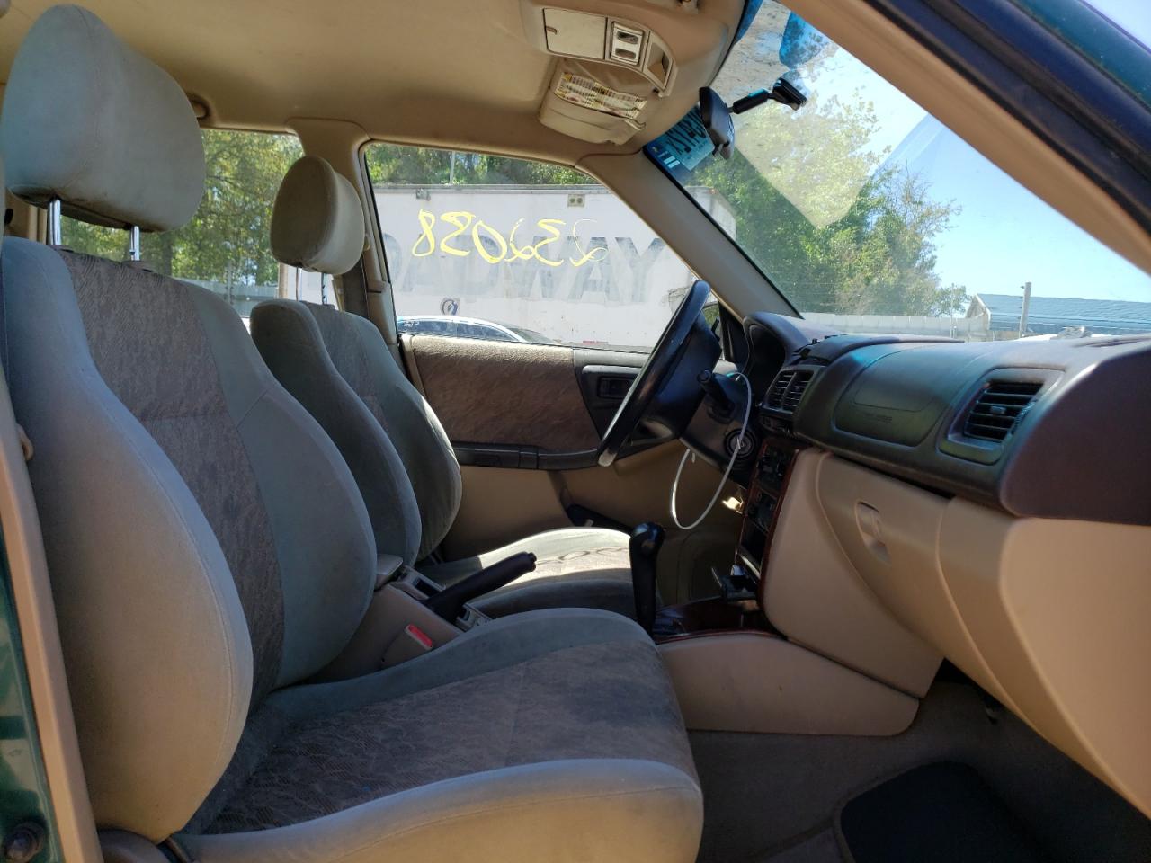 Photo 5 from auction – 2000 SUBARU FORESTER L with VIN JF1SF6359YH731689