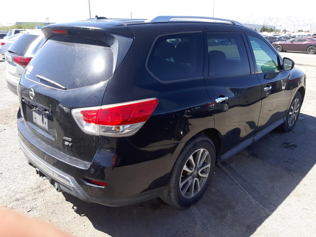 Photo 4 from auction – 2014 NISSAN PATHFINDER with VIN 5N1AR2MM3EC602508