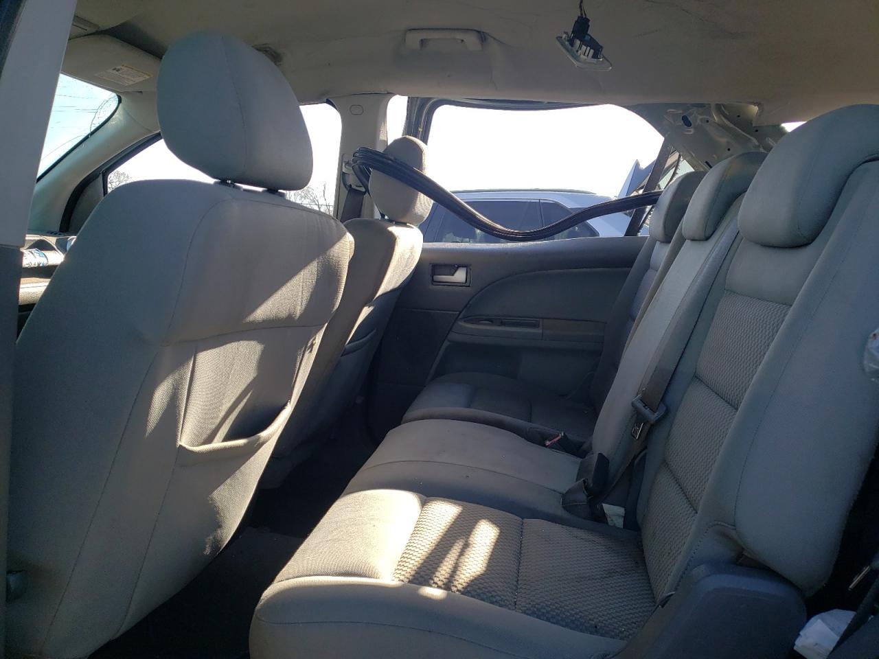 Photo 6 from auction – 2005 FORD FREESTYLE with VIN 1FMZK01145GA48894