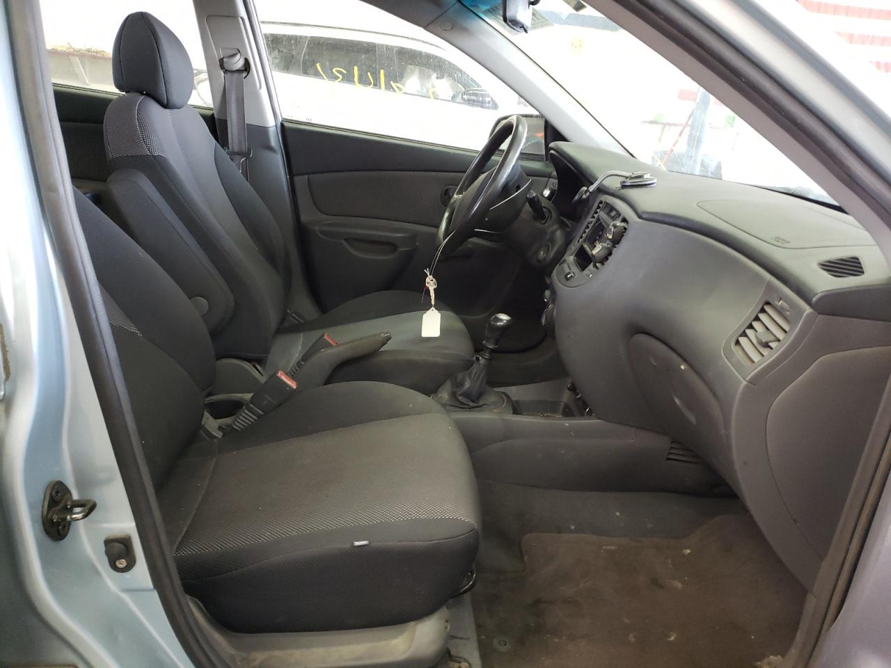 Photo 5 from auction – 2006 KIA RIO with VIN KNADE123966094690