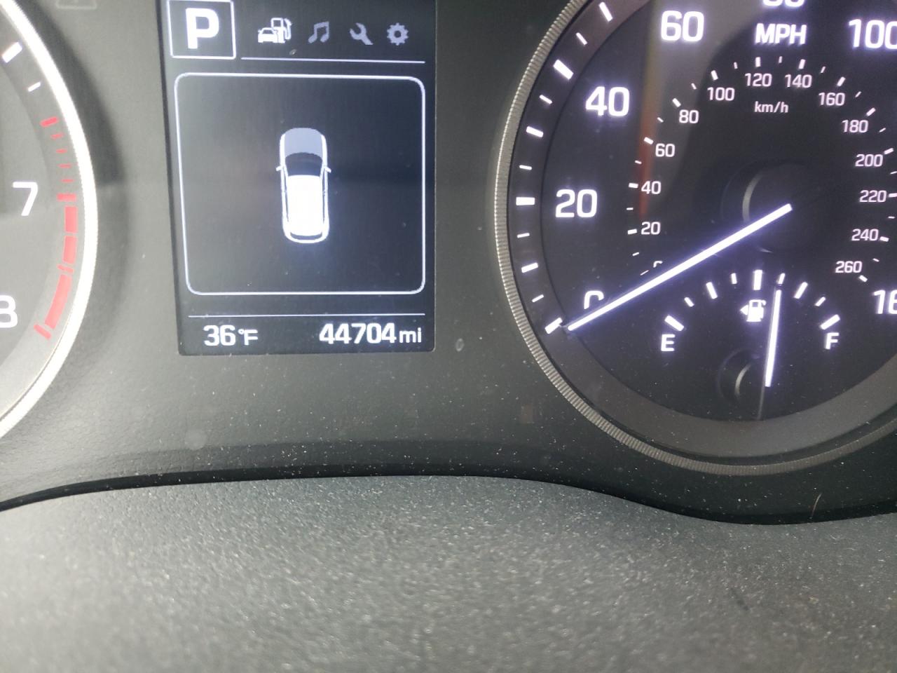 Photo 8 from auction – 2016 HYUNDAI TUCSON LIM with VIN KM8J3CA47GU106989