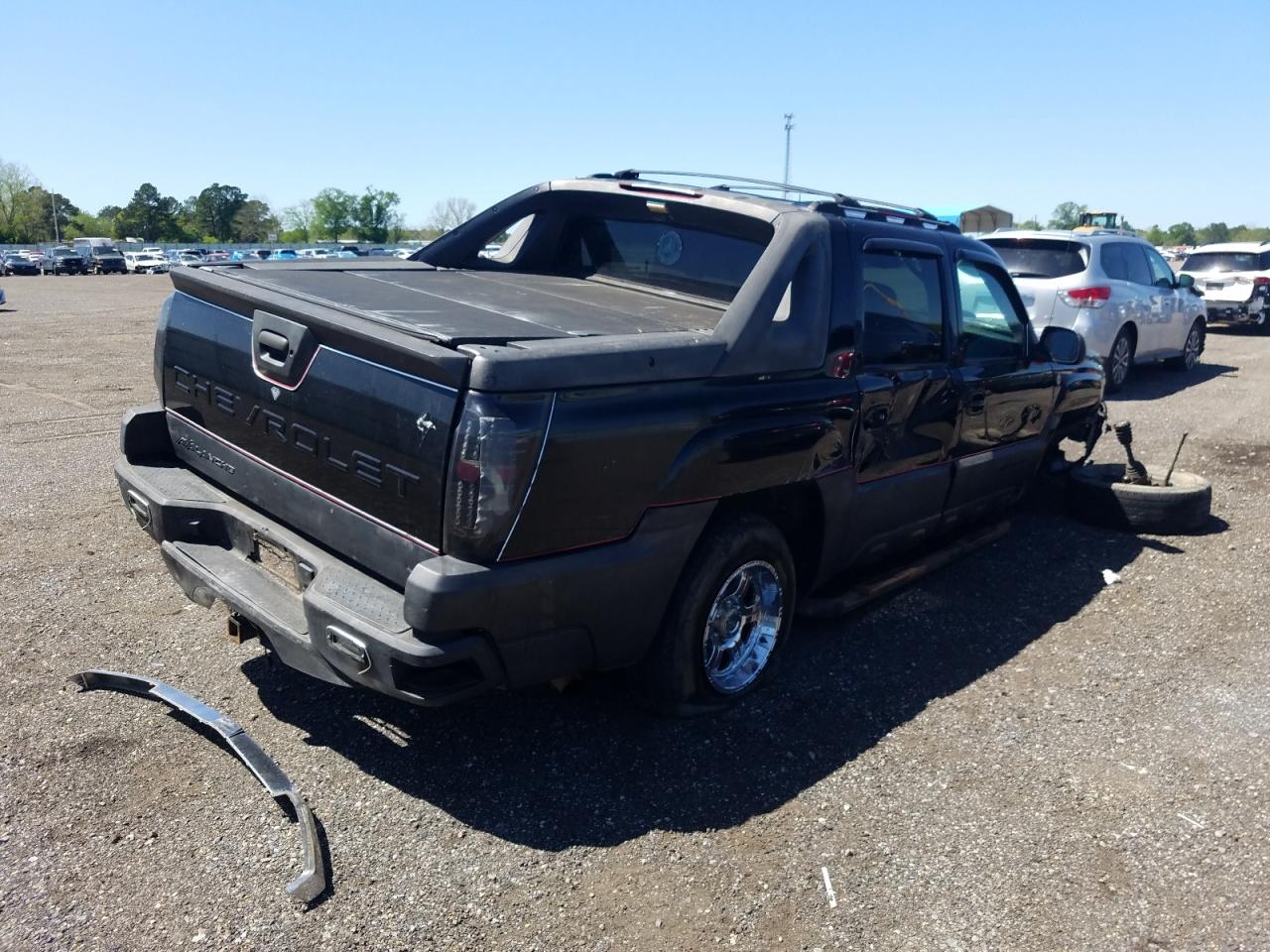 Photo 4 from auction – 2003 CHEVROLET AVALANCHE with VIN 3GNEK13TX3G117085