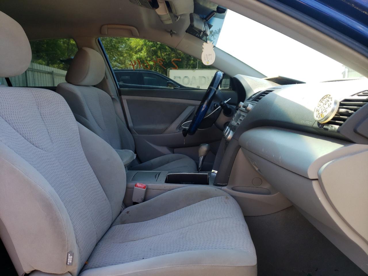 Photo 5 from auction – 2011 TOYOTA CAMRY BASE with VIN 4T1BF3EK2BU715212