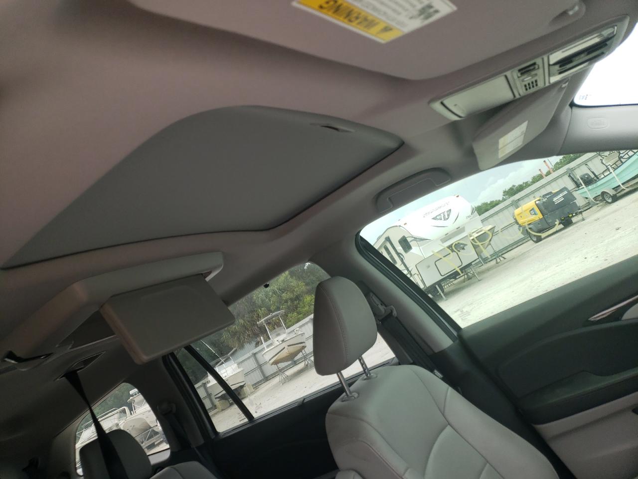 Photo 9 from auction – 2020 HONDA PILOT TOUR with VIN 5FNYF5H91LB025528