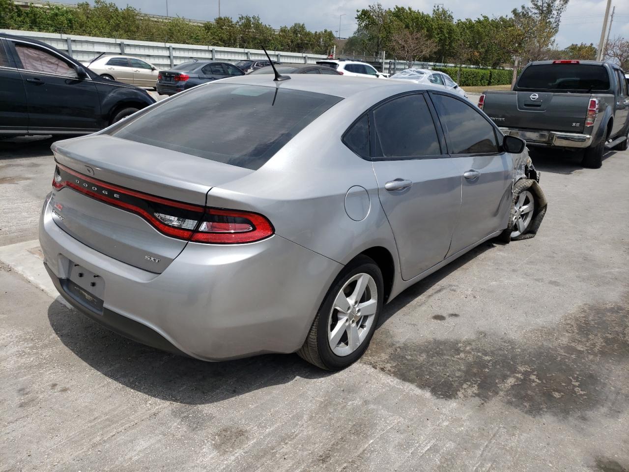 Photo 4 from auction – 2015 DODGE DART SXT with VIN 1C3CDFBB0FD307211
