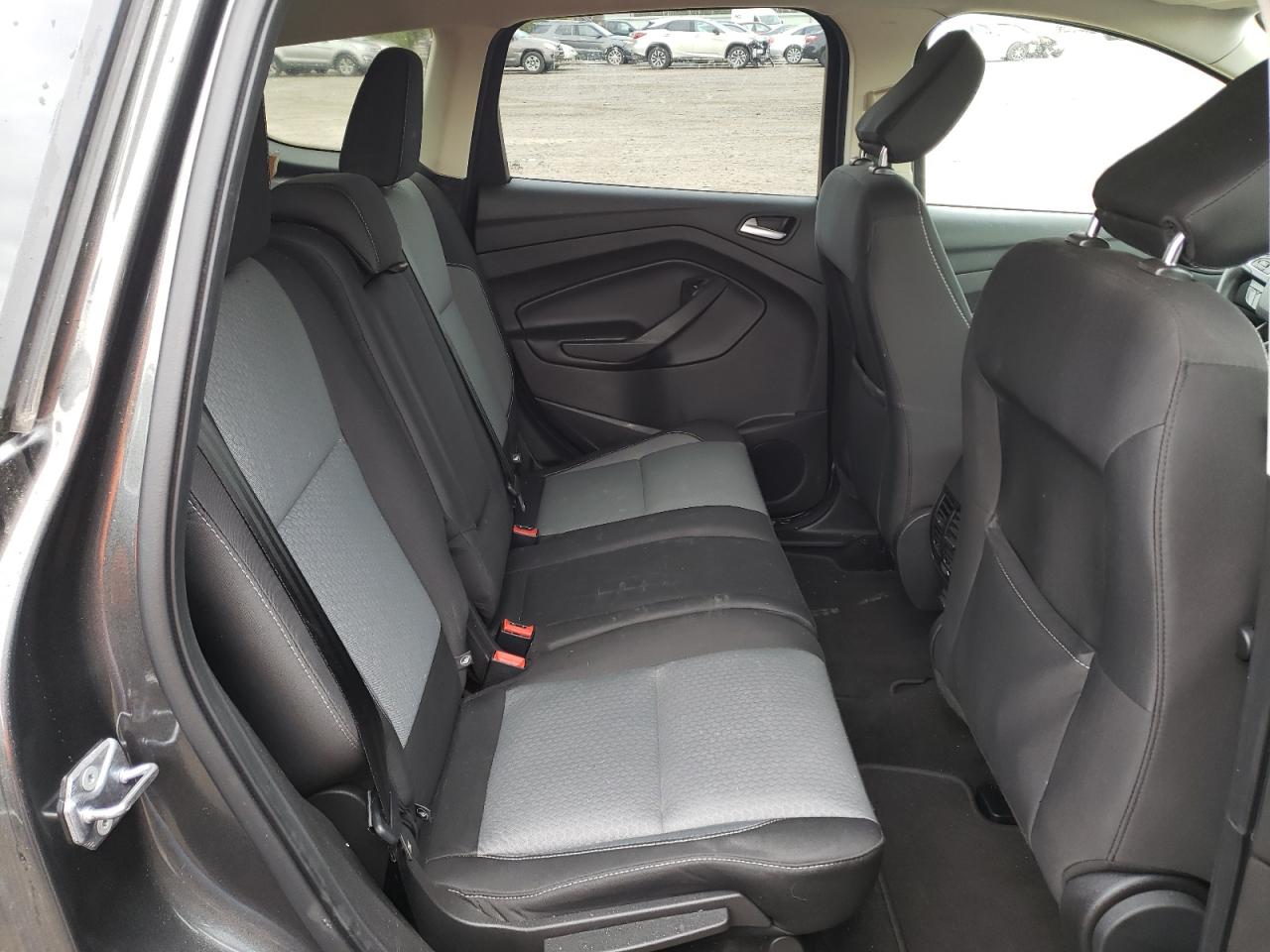 Photo 6 from auction – 2018 FORD ESCAPE SE with VIN 1FMCU9GD3JUA75523