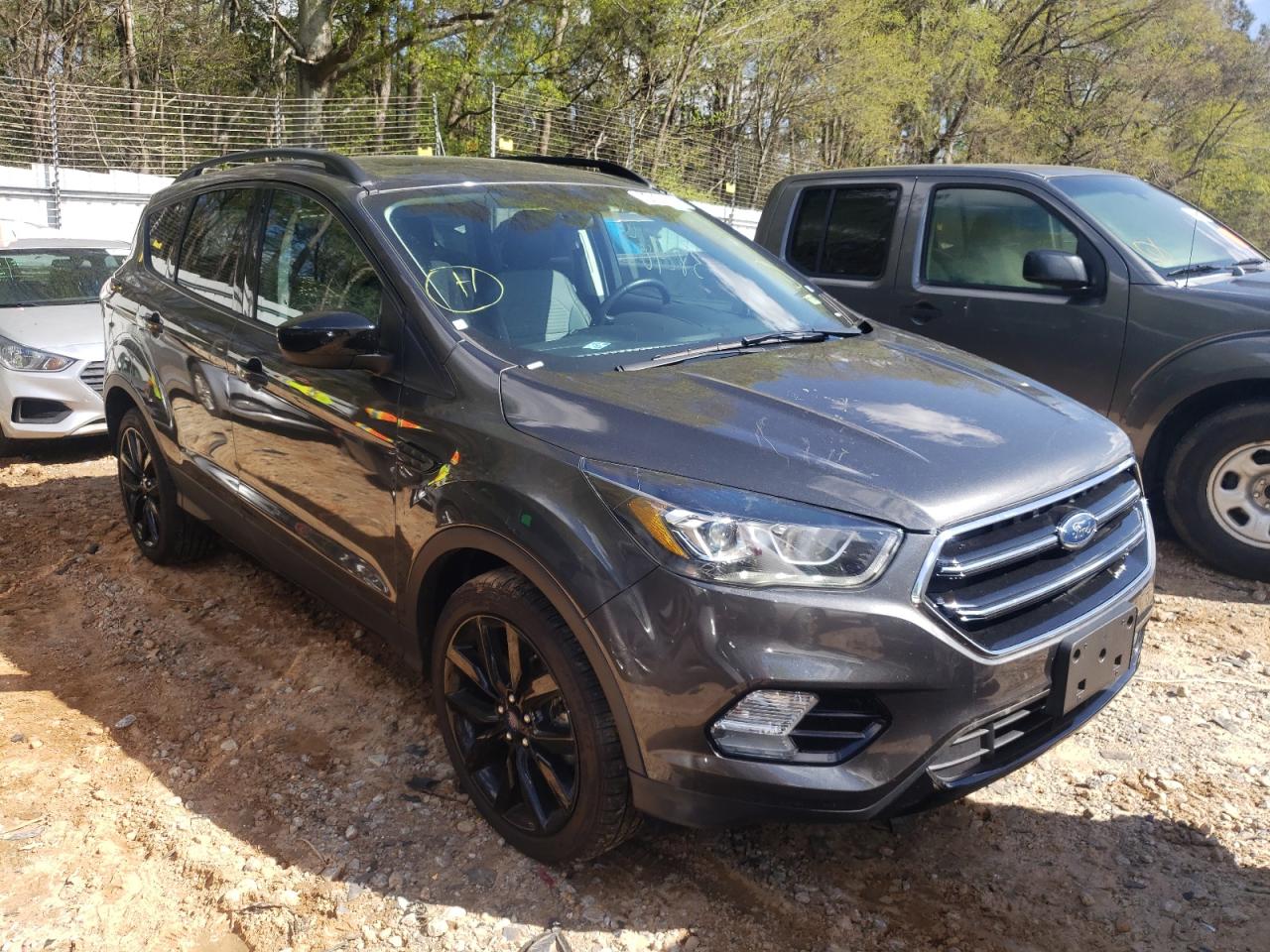 FORD ESCAPE SE 2018 with VIN 1FMCU9GDXJUA82002 - Photo from auction