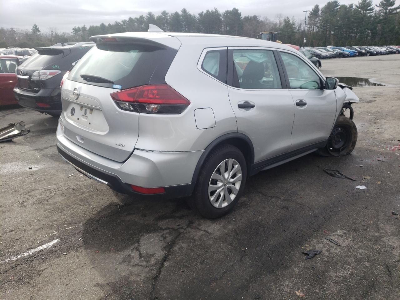 Photo 4 from auction – 2018 NISSAN ROGUE S with VIN KNMAT2MV1JP513067