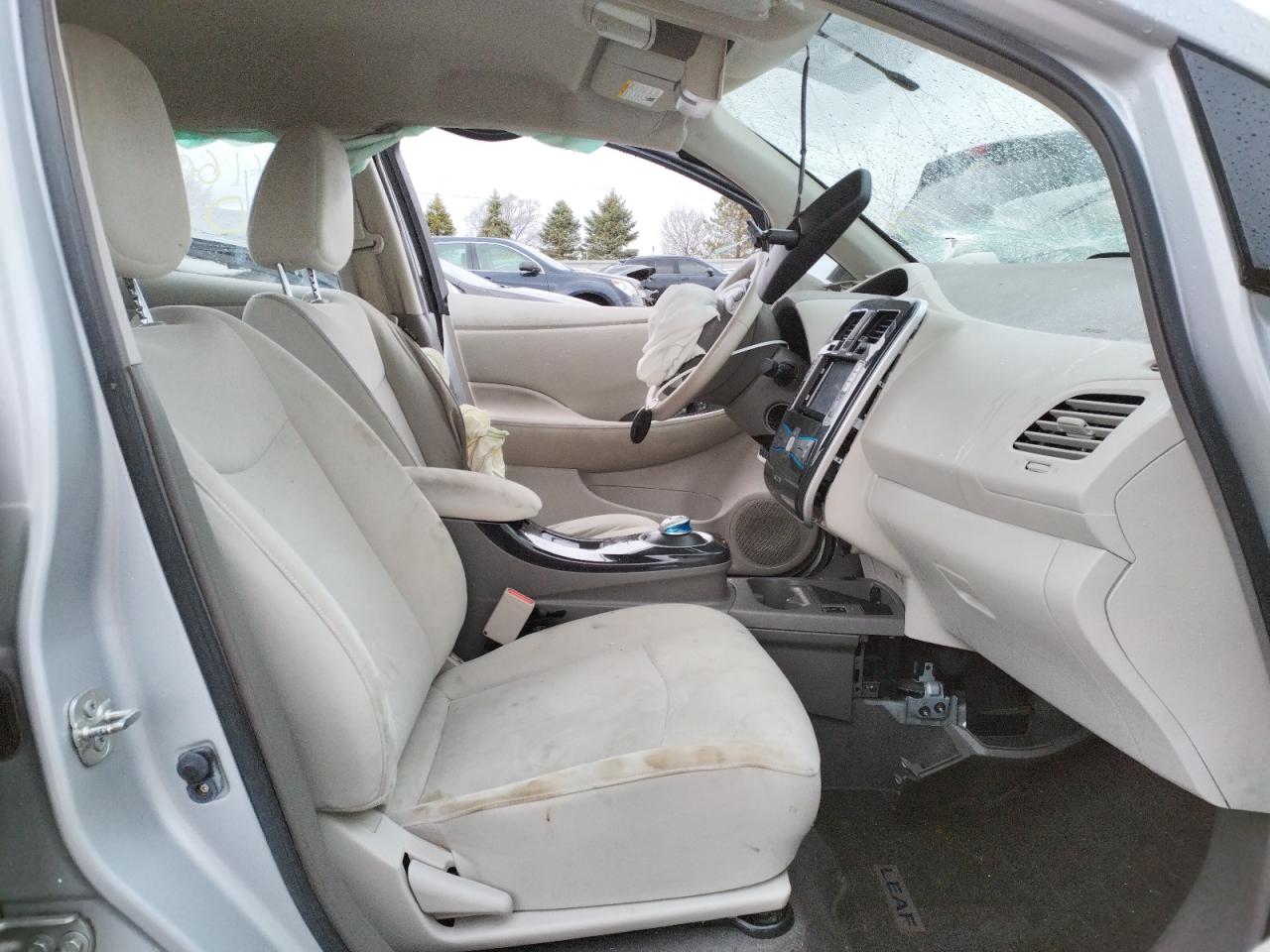 Photo 5 from auction – 2012 NISSAN LEAF SV with VIN JN1AZ0CP8CT018240