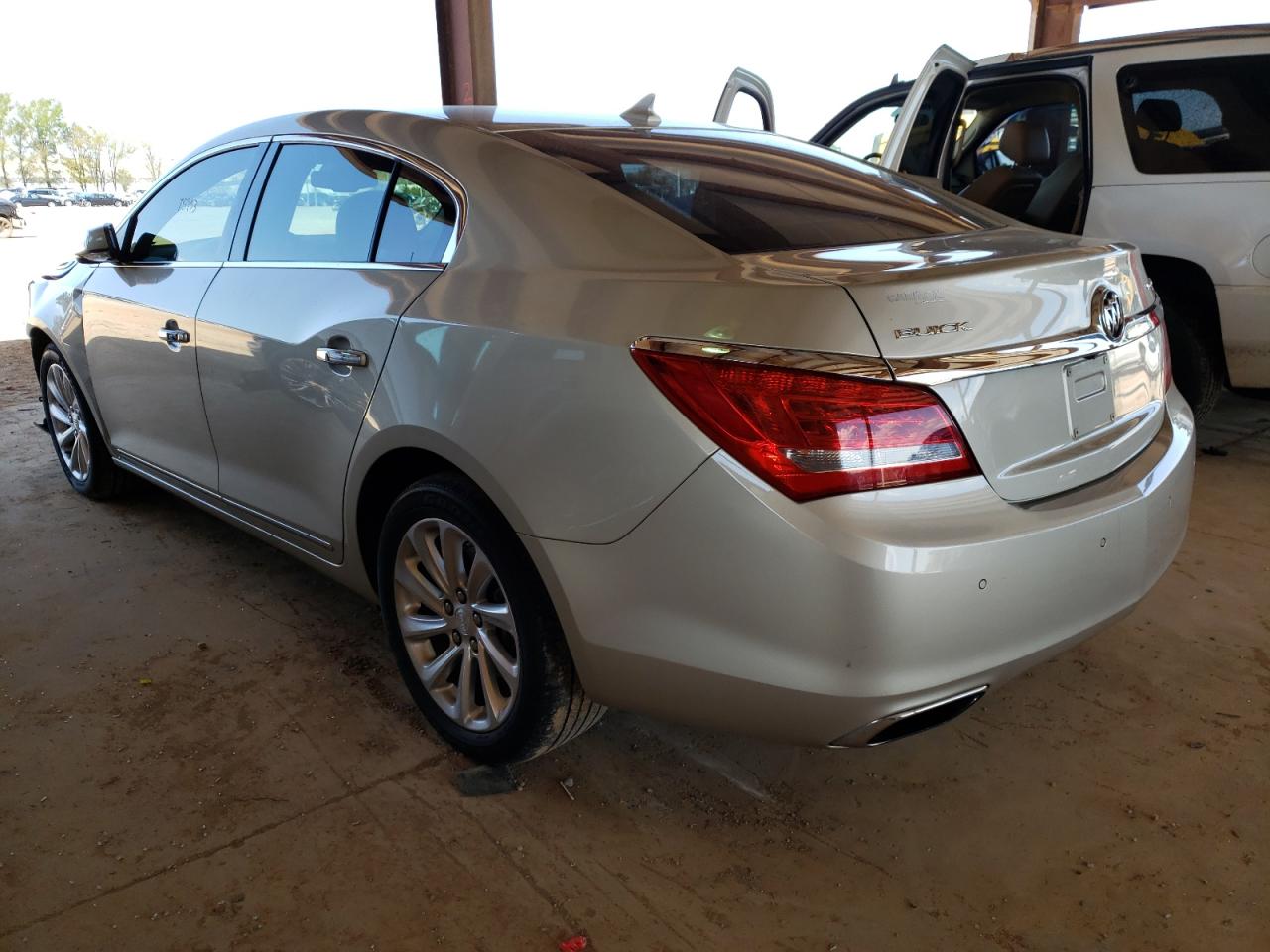Photo 3 from auction – 2014 BUICK LACROSSE with VIN 1G4GB5G33EF178636