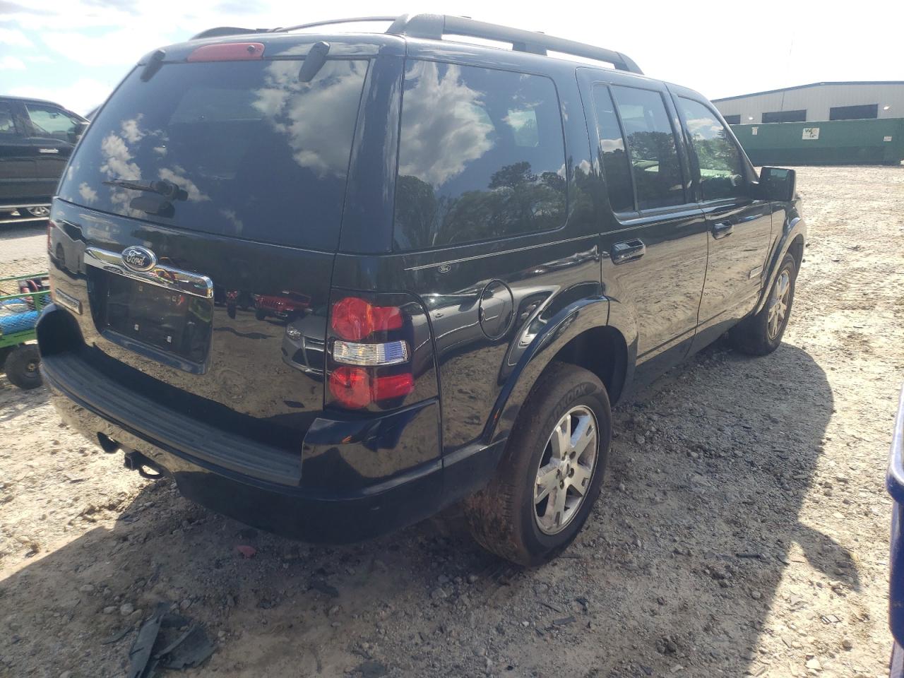 Photo 4 from auction – 2008 FORD EXPLORER X with VIN 1FMEU63E88UA35504