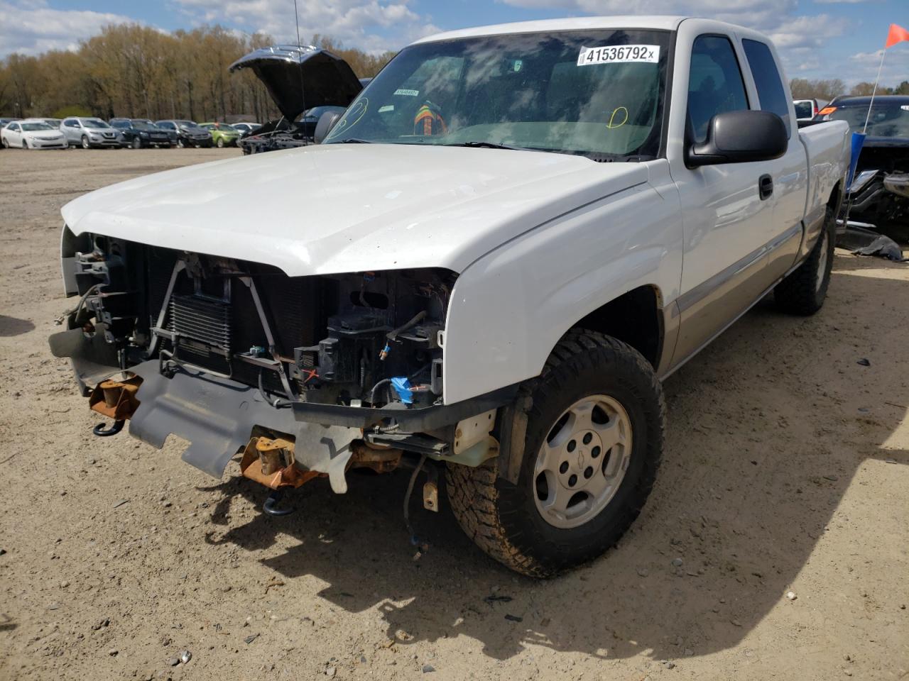 Photo 2 from auction – 2003 CHEVROLET SILVERADO with VIN 2GCEK19T331338908