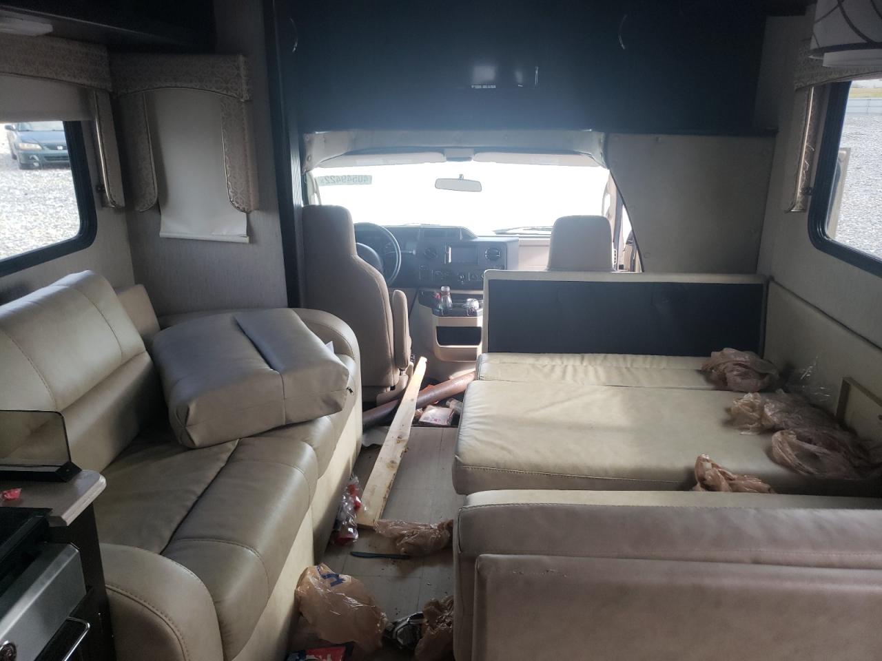 Photo 5 from auction – 2018 FORD ECONOLINE with VIN 1FDXE4FSXJDC40047