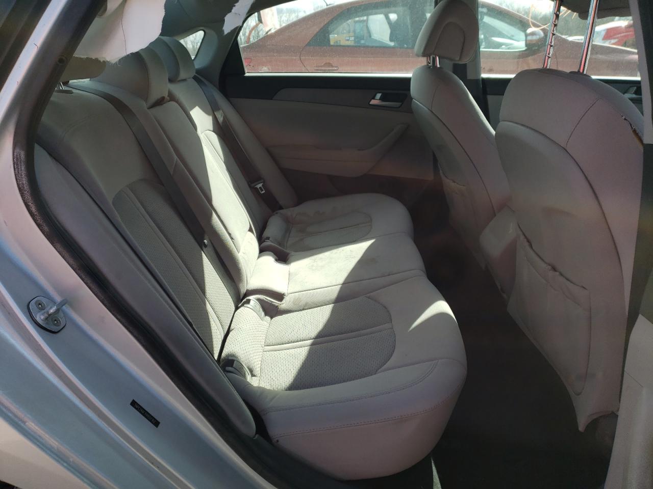 Photo 6 from auction – 2017 HYUNDAI SONATA SE with VIN 5NPE24AF7HH551762