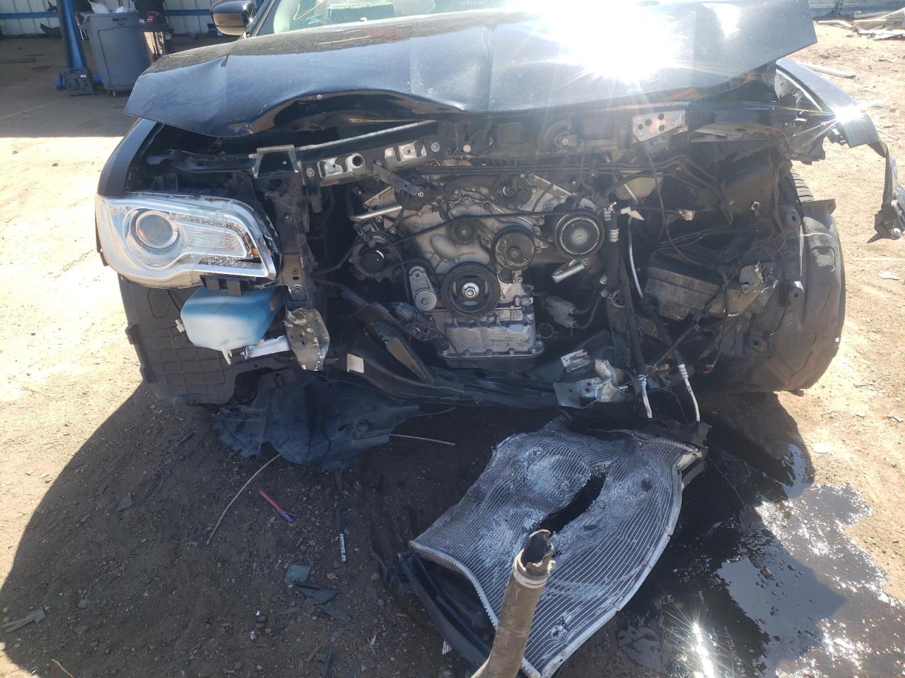 Photo 9 from auction – 2017 CHRYSLER 300 LIMITE with VIN 2C3CCAAG2HH621693