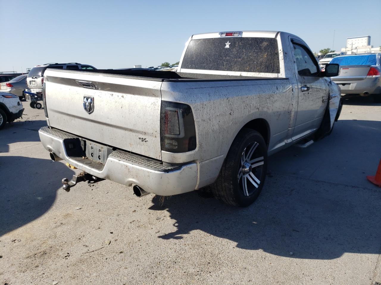 Photo 4 from auction – 2014 RAM 1500 ST with VIN 3C6JR6AT7EG102184