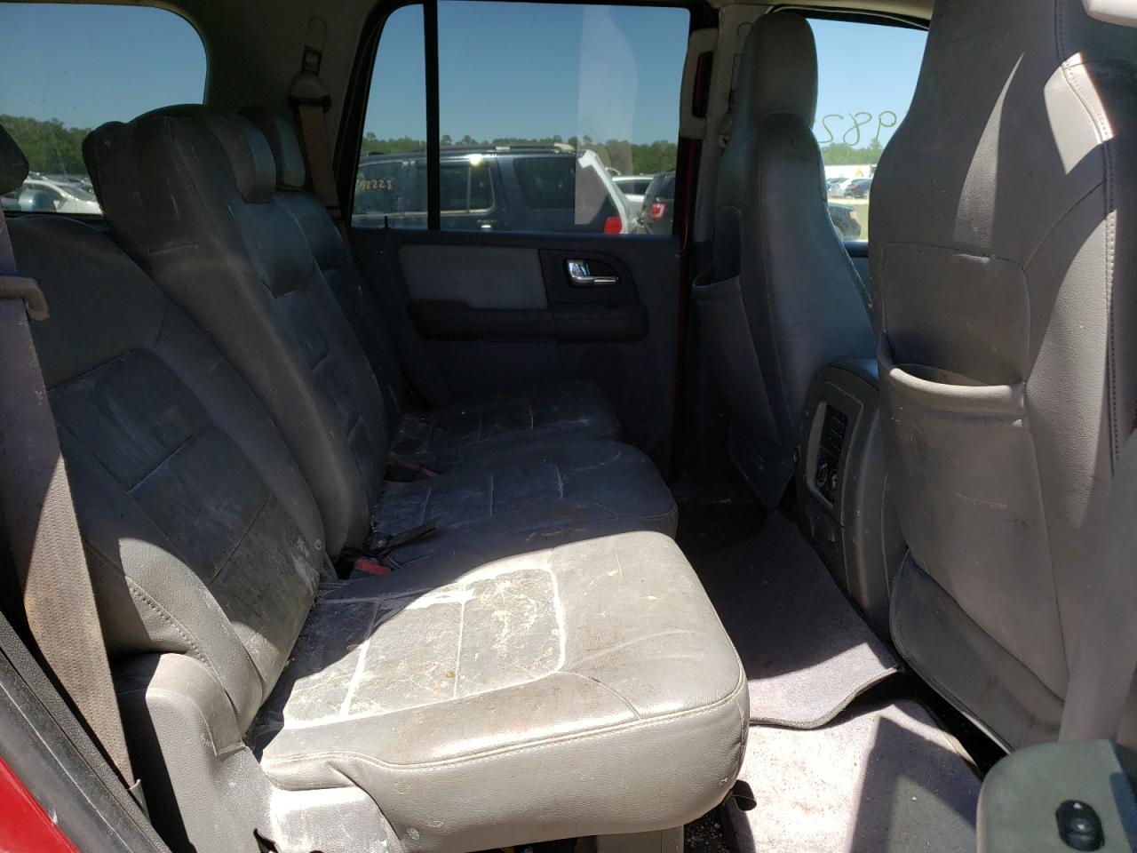 Photo 6 from auction – 2006 FORD EXPEDITION with VIN 1FMPU155X6LA14987