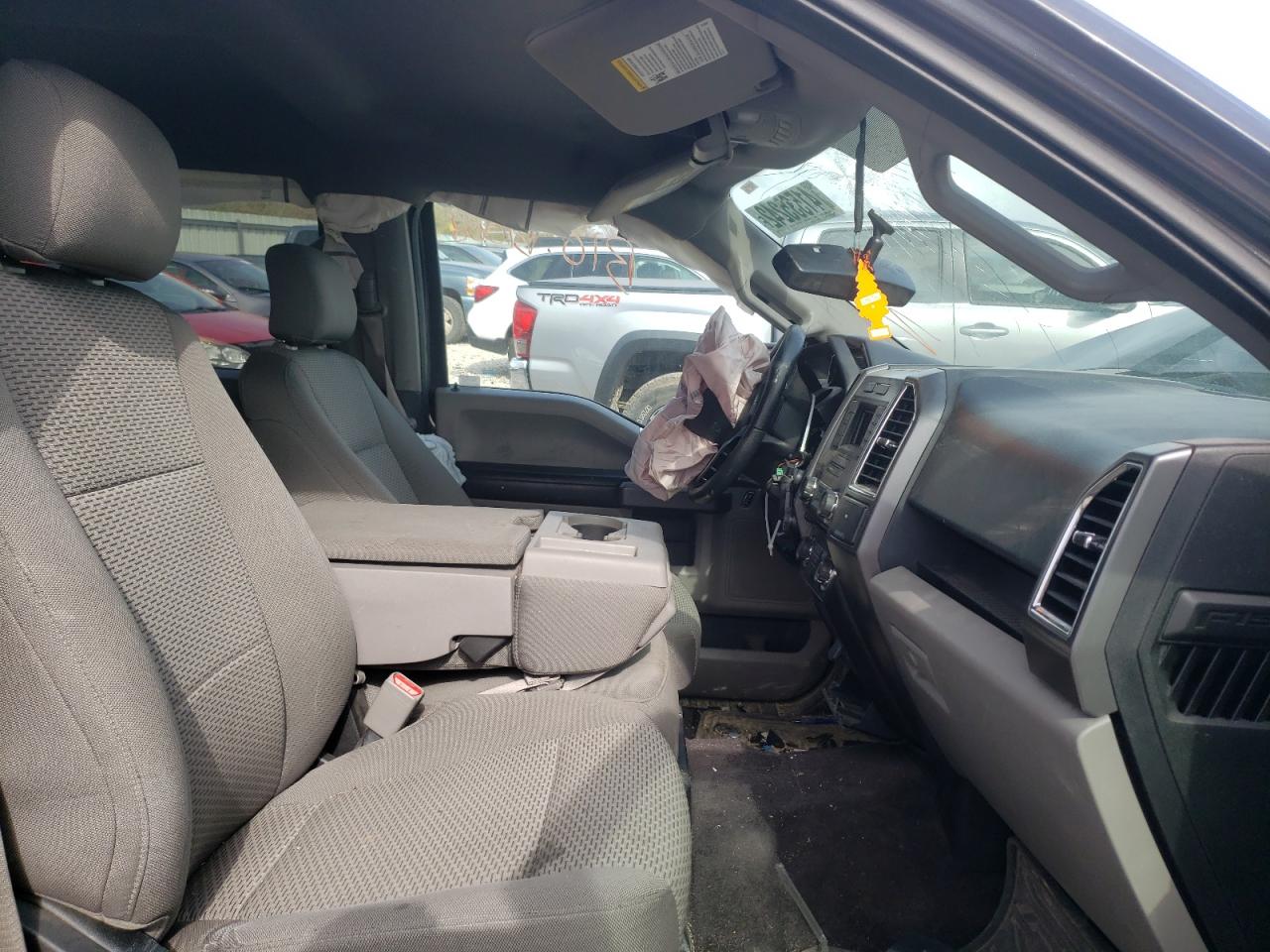 Photo 5 from auction – 2016 FORD F150 SUPER with VIN 1FTEW1EF5GFB74273
