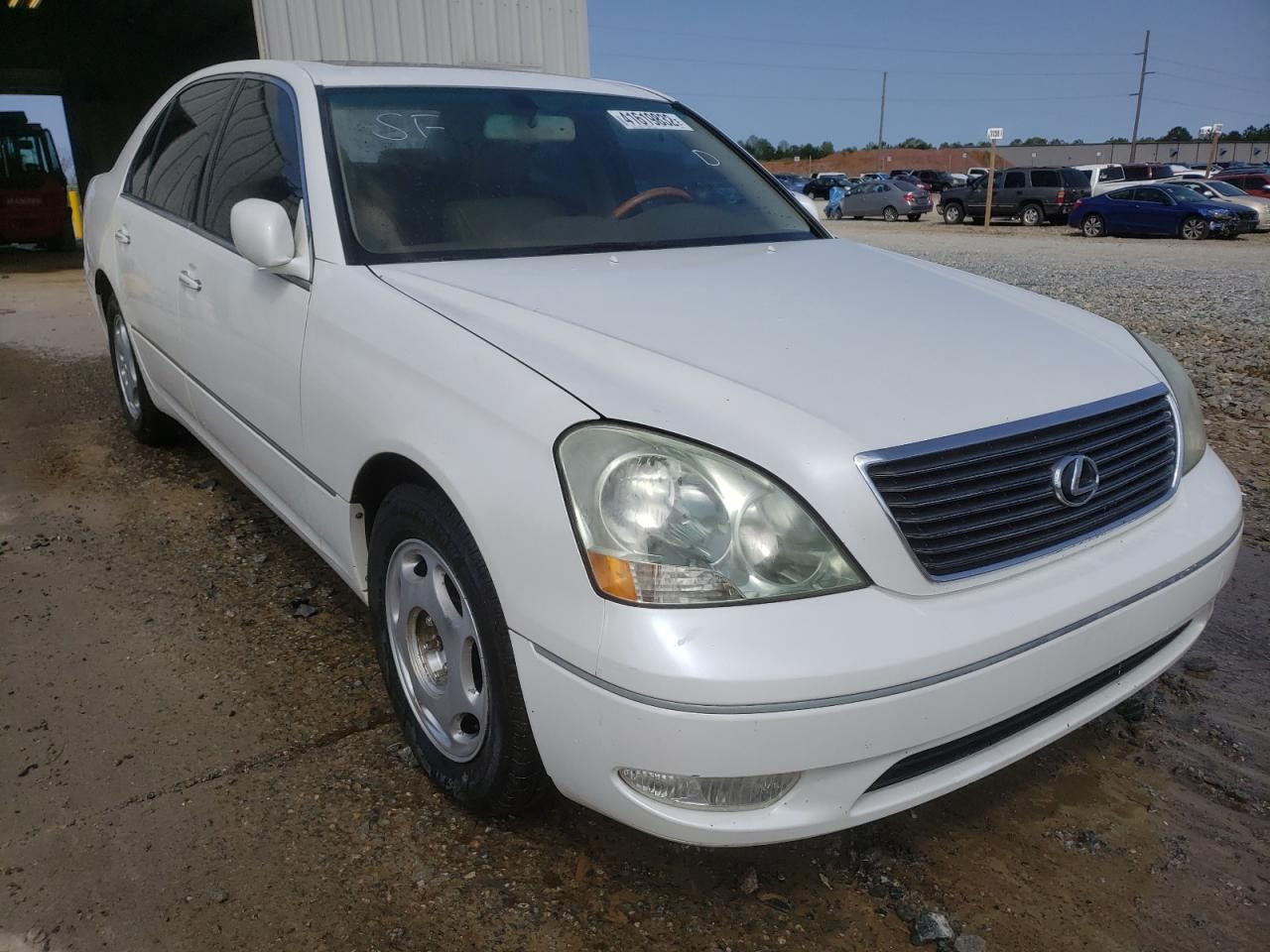LEXUS LS 430 2001 with VIN JTHBN30F110026722 - Photo from auction