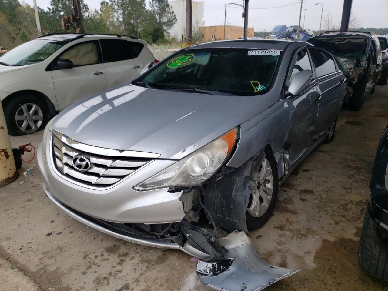 Photo 2 from auction – 2011 HYUNDAI SONATA SE with VIN 5NPEC4AC8BH006325