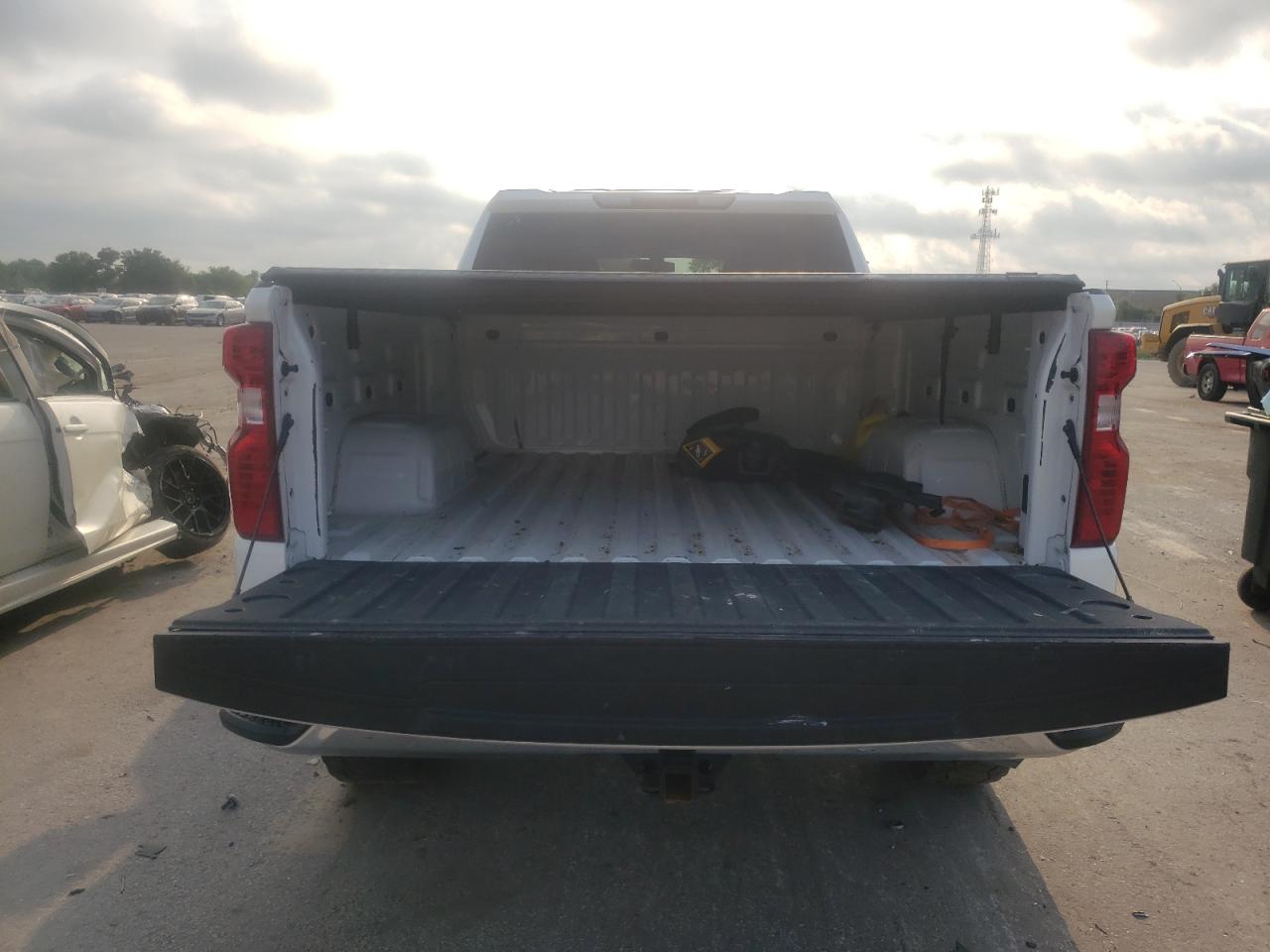 Photo 9 from auction – 2020 CHEVROLET SILVERADO with VIN 1GCRYDED6LZ152769